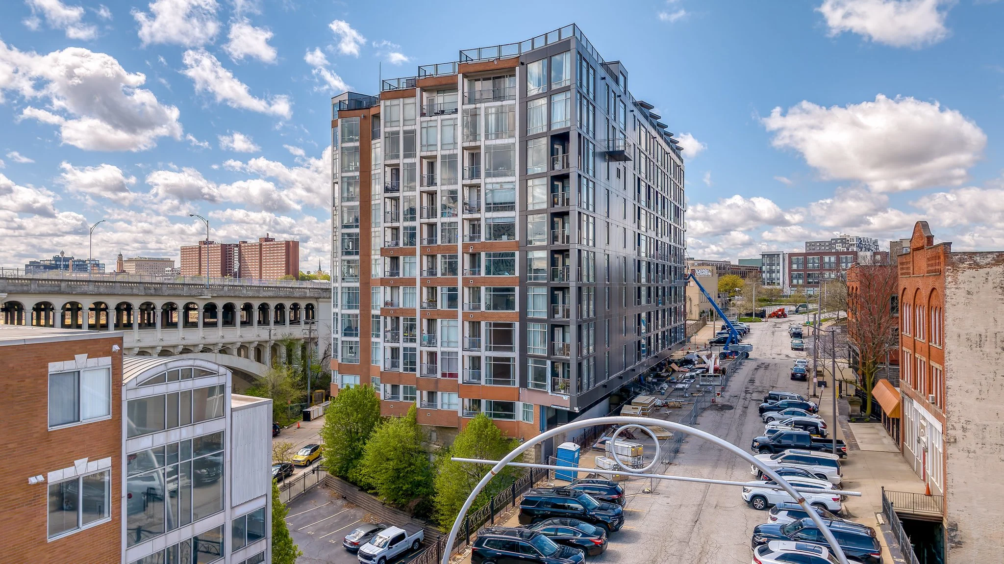 2222 Detroit Ave, #708 in the Stonebridge Towers condominium building of Cleveland, Ohio 44113