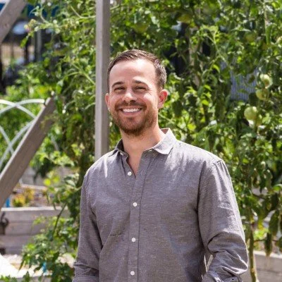 Headshot of Jordan Tepper