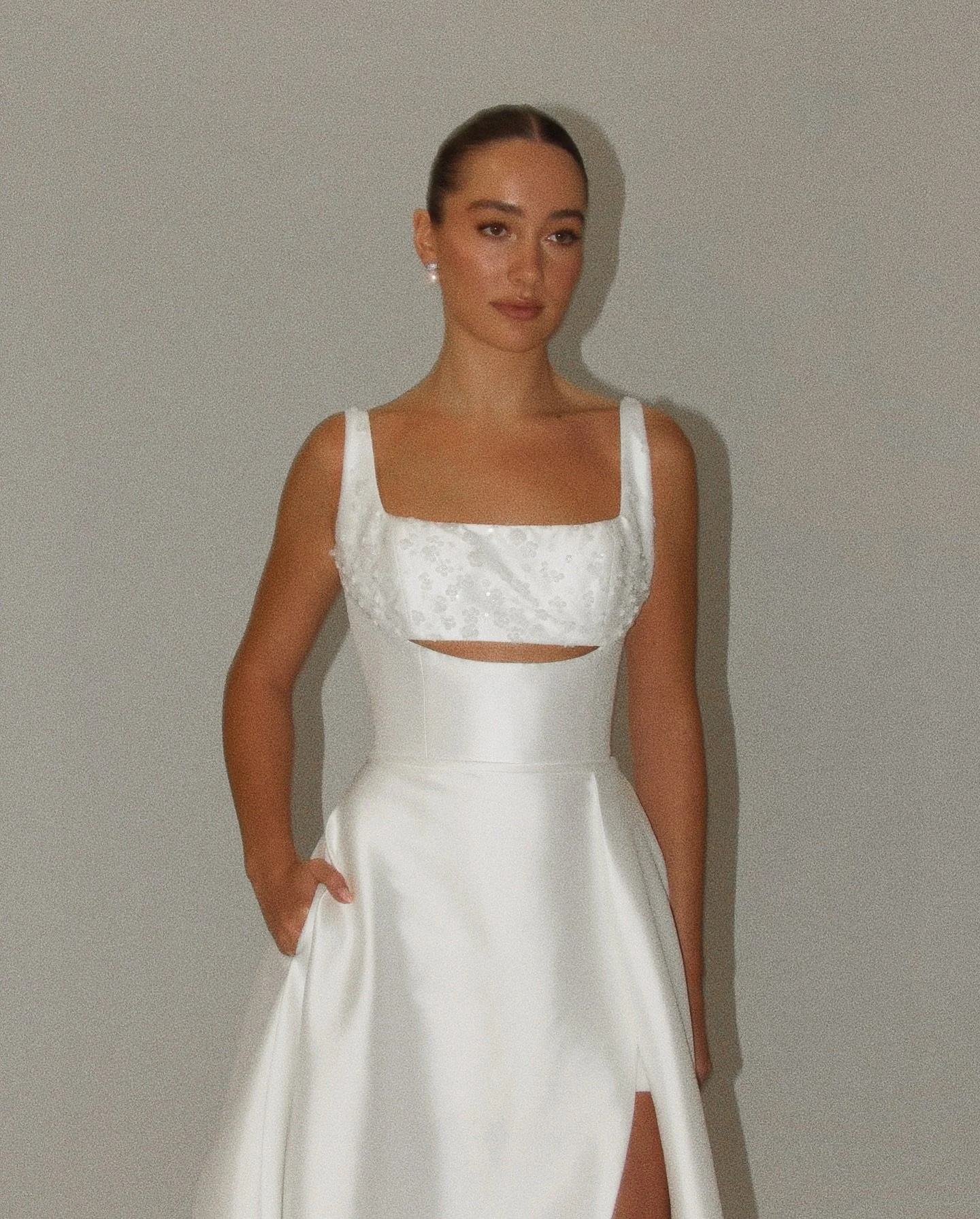 A look at a new addition to @curatorthelabel, the Dion Mini paired with our newest Overskirt. Perfect for a day to night bridal look π€