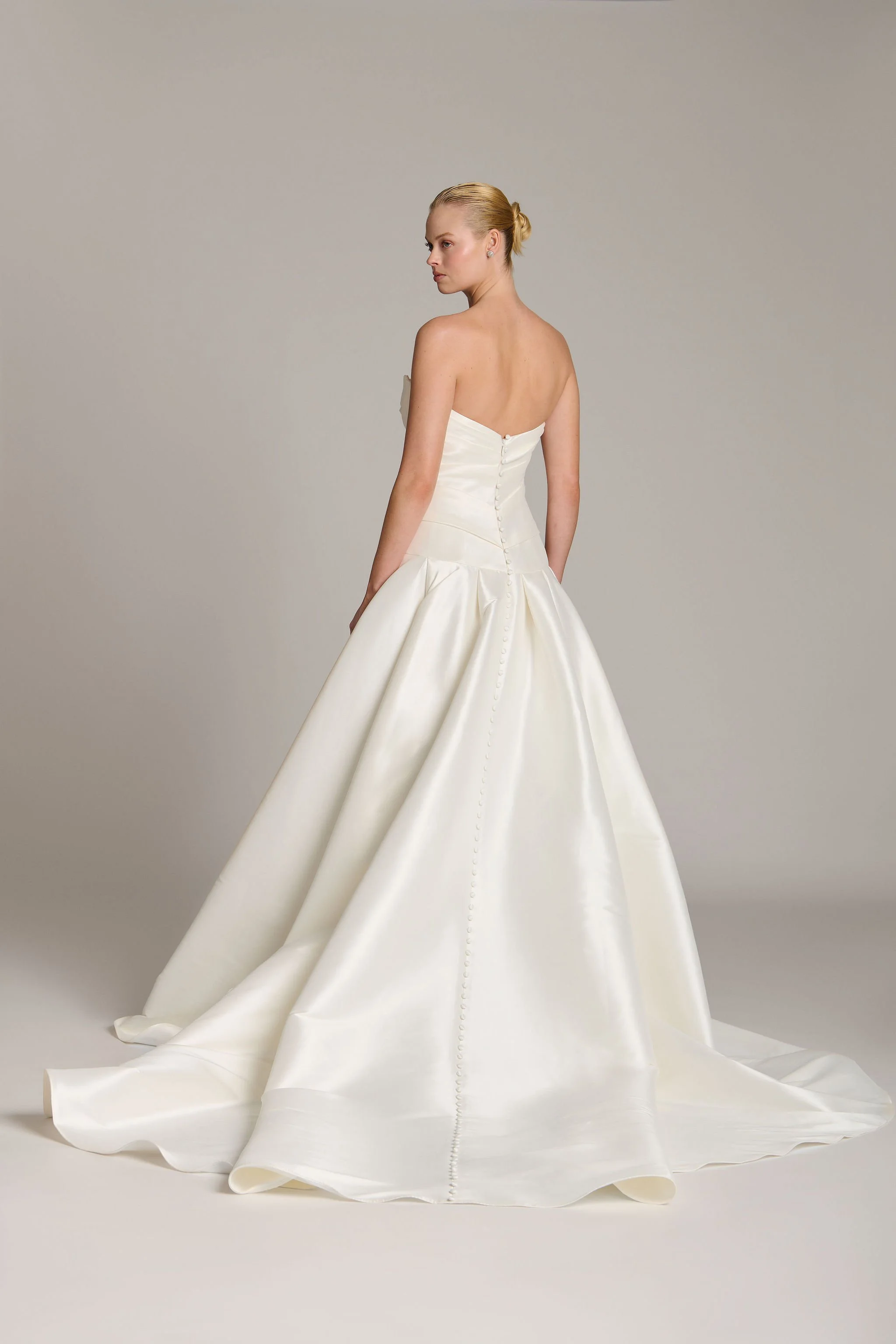 Evie_II_107994-Curator-The-Label-2026.jpg