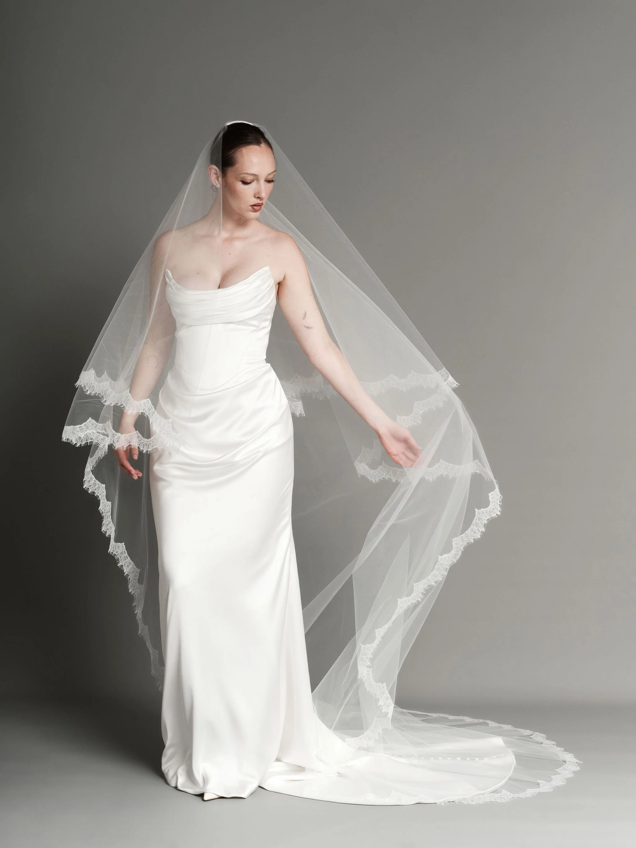 Chantilly_Curator_The_Label_Veils1631.jpg