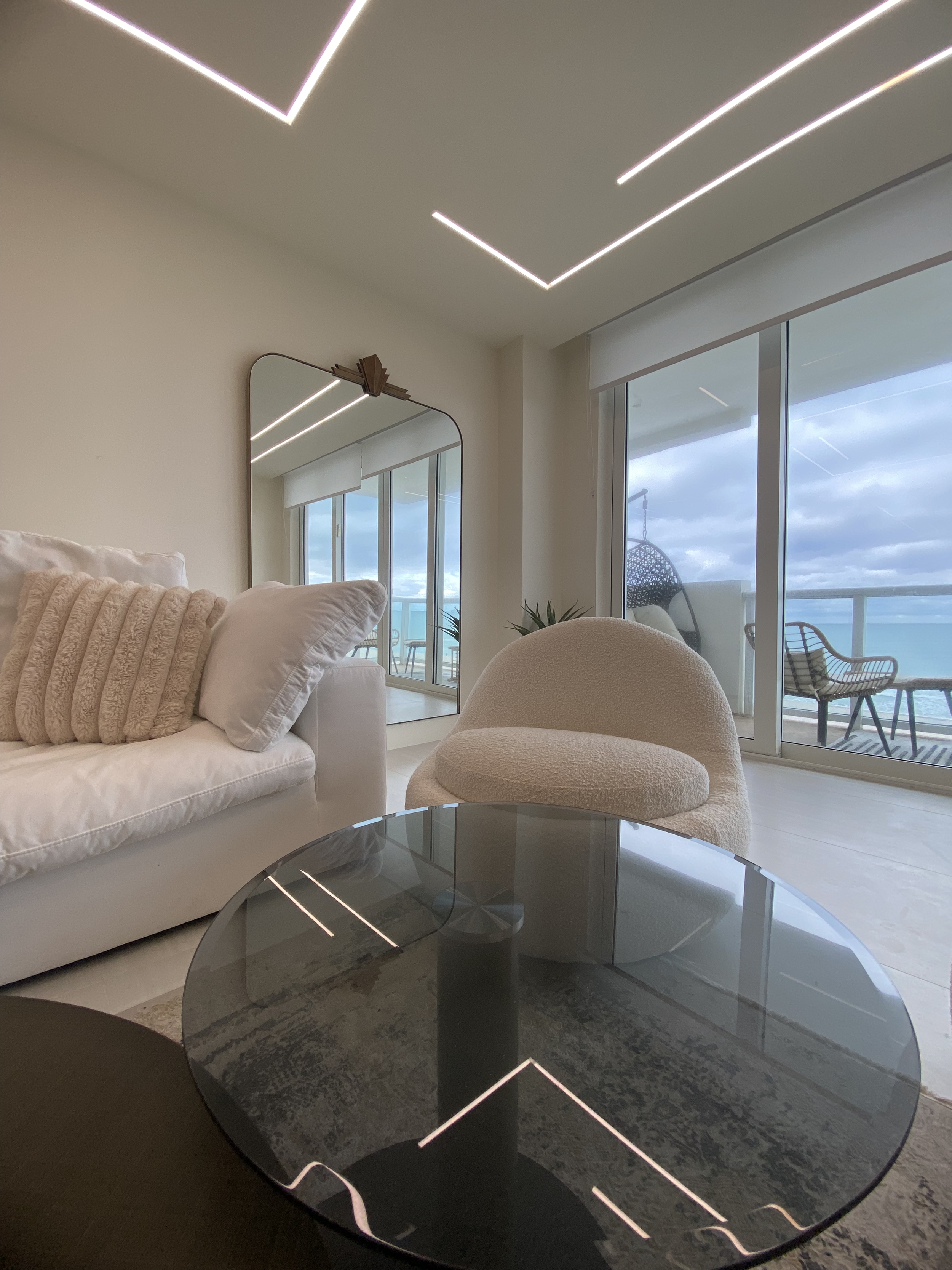 2 Bedroom Condo - Miami Beach, FL