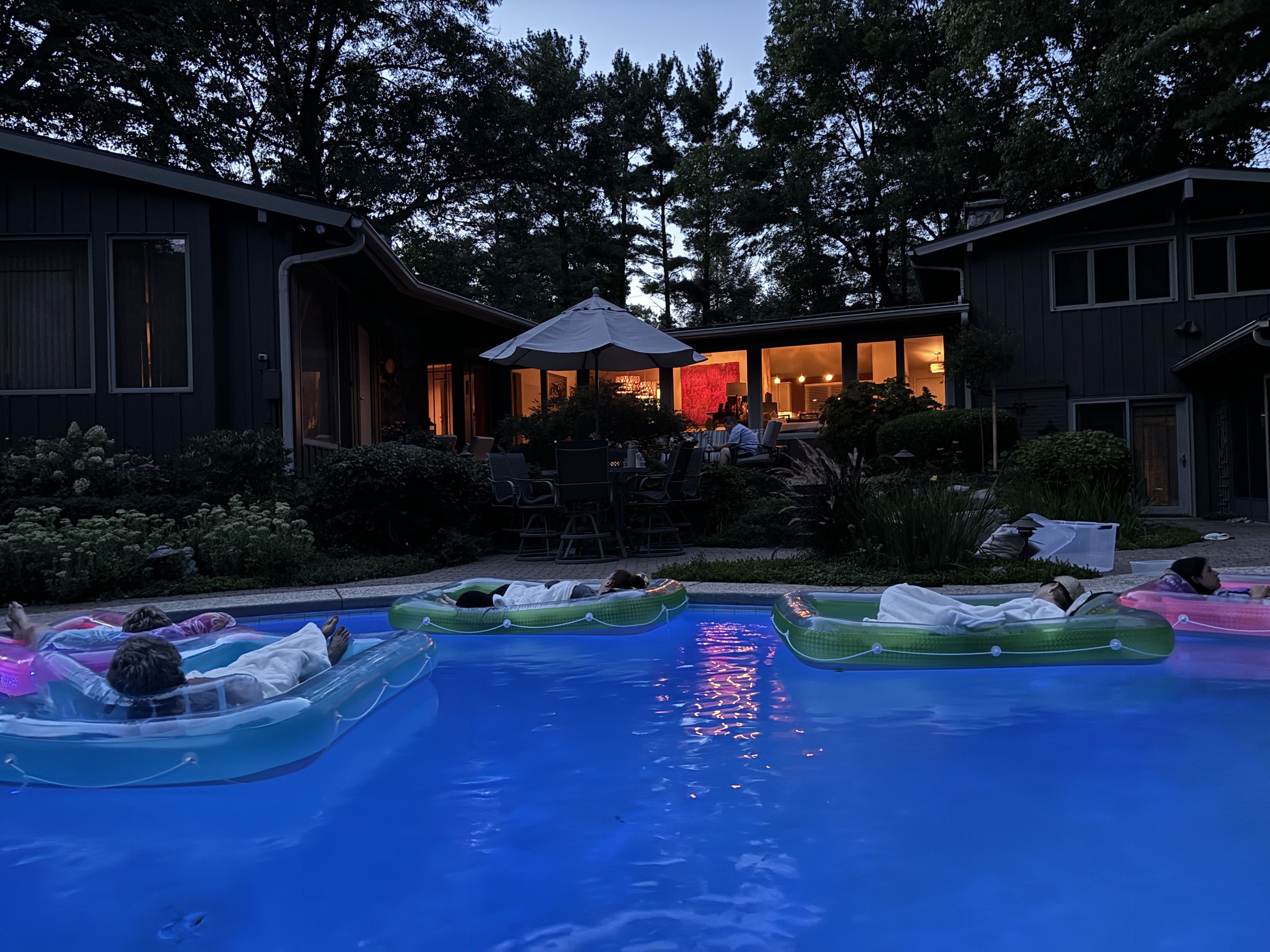 SERENITY FLOAT