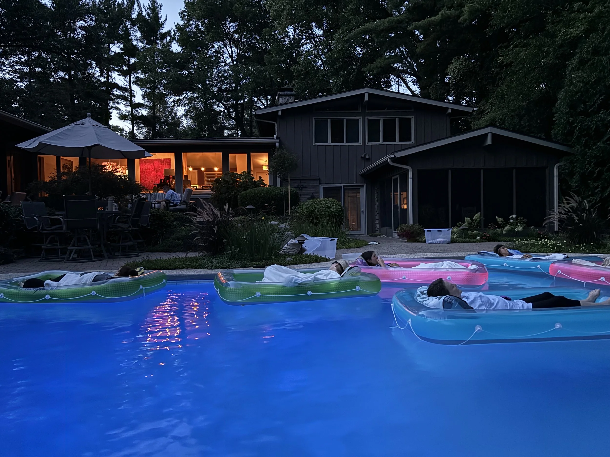 SERENITY FLOAT/SOLD OUT