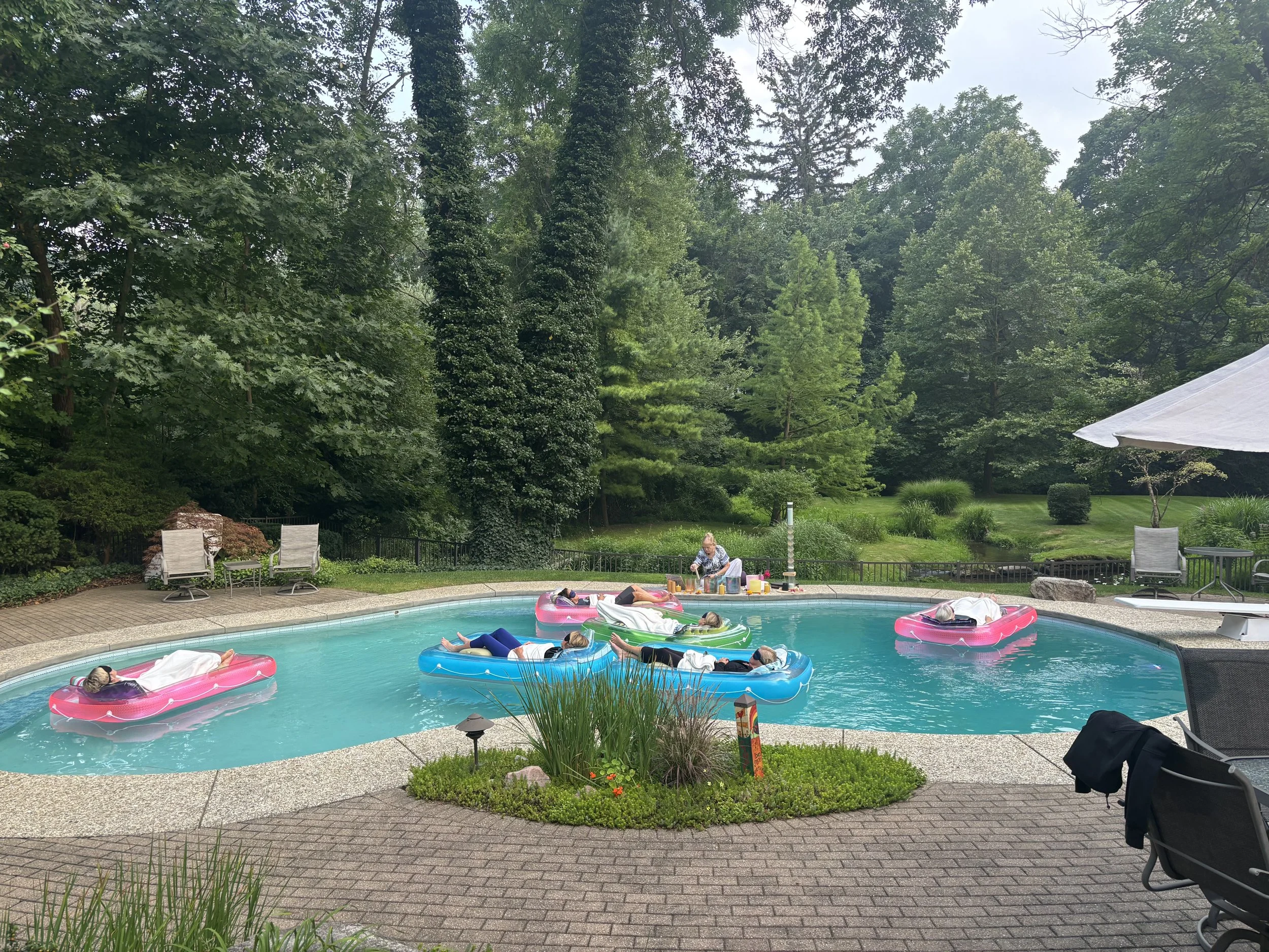 SERENITY FLOAT