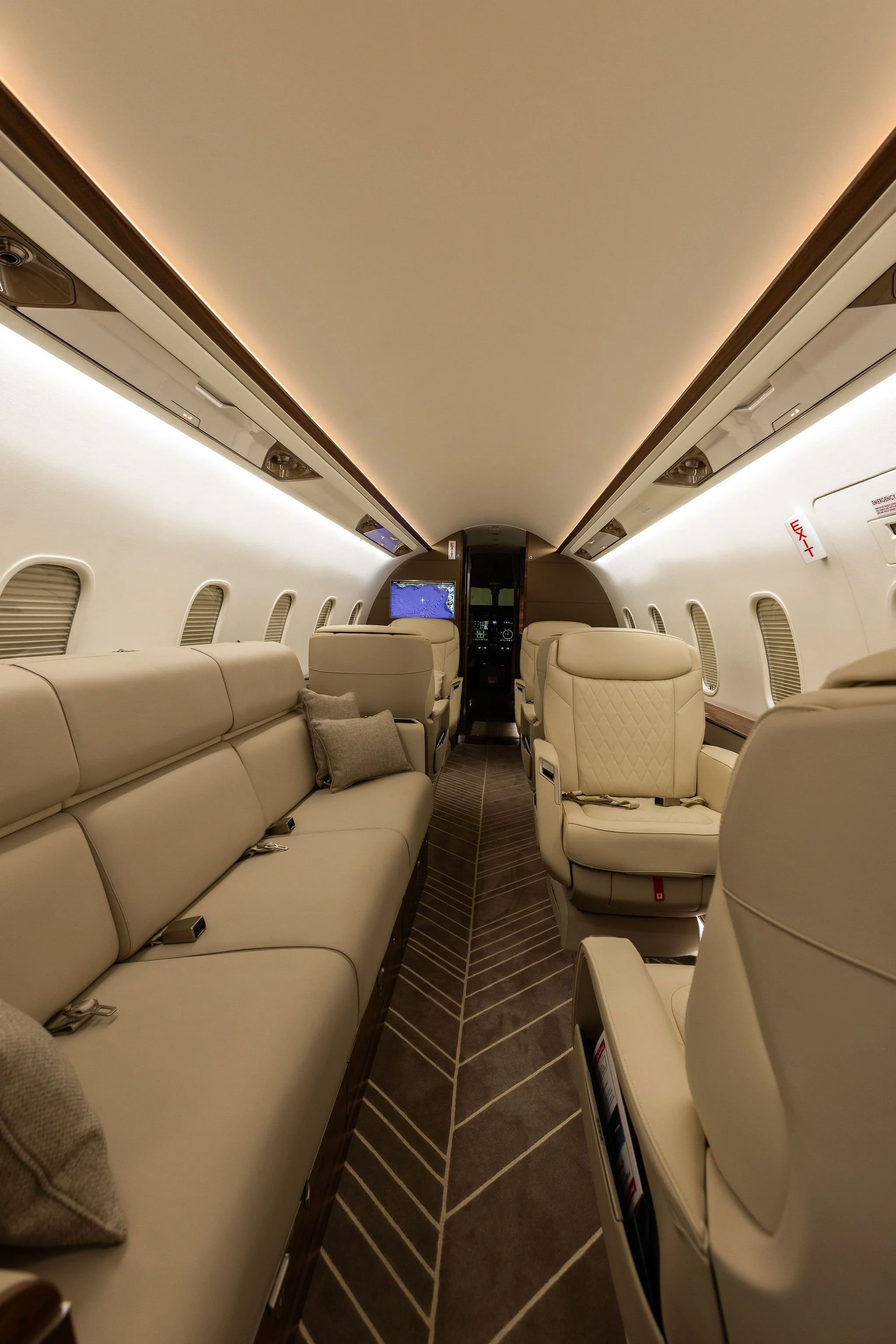FGC-N454CL-Interior-LightsOn-09.jpg