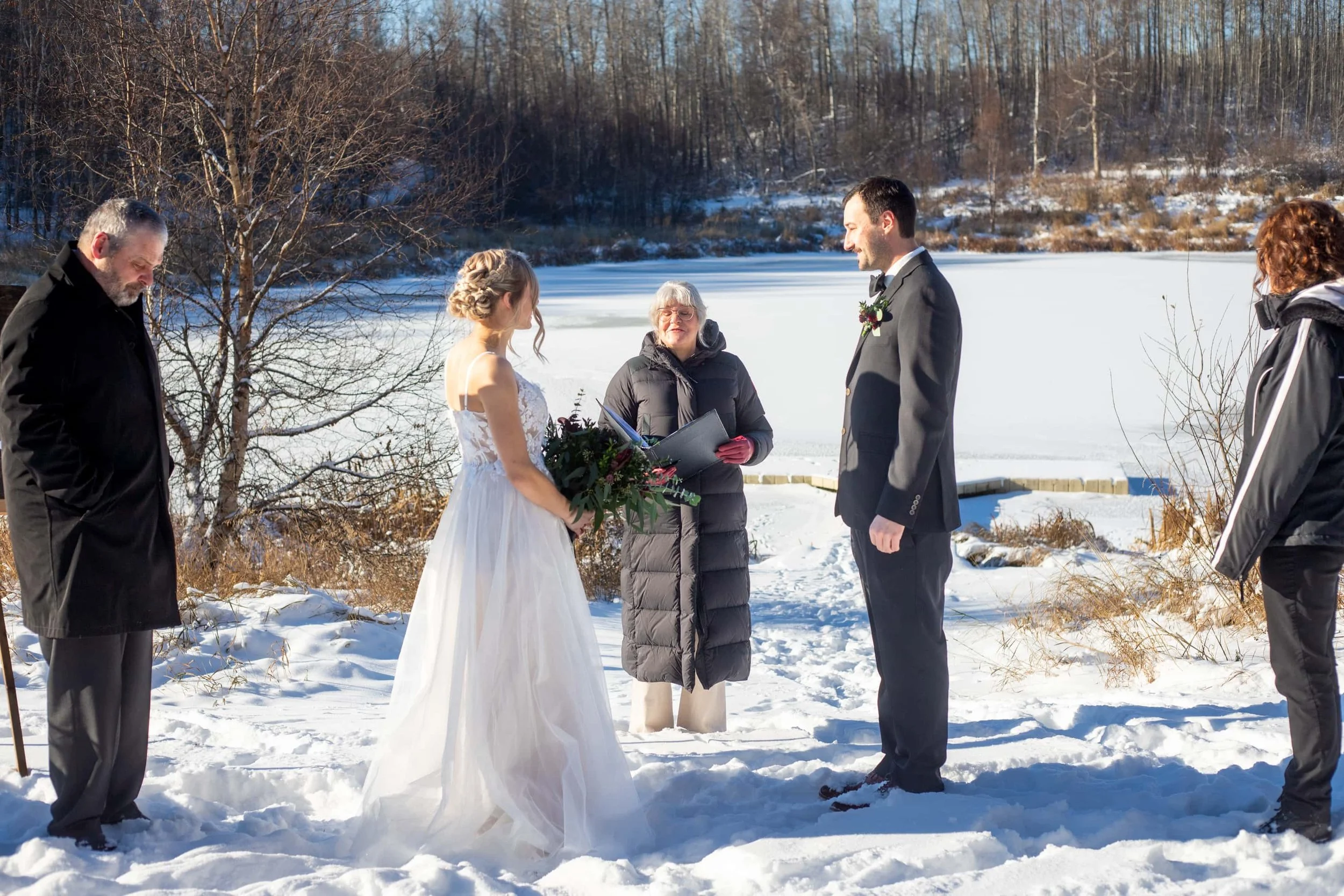 Short Pixel-winter wedding-3_1.jpg