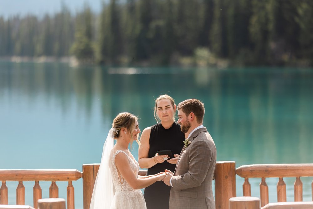 jasper-park-lodge-elopement-photography-021.jpg