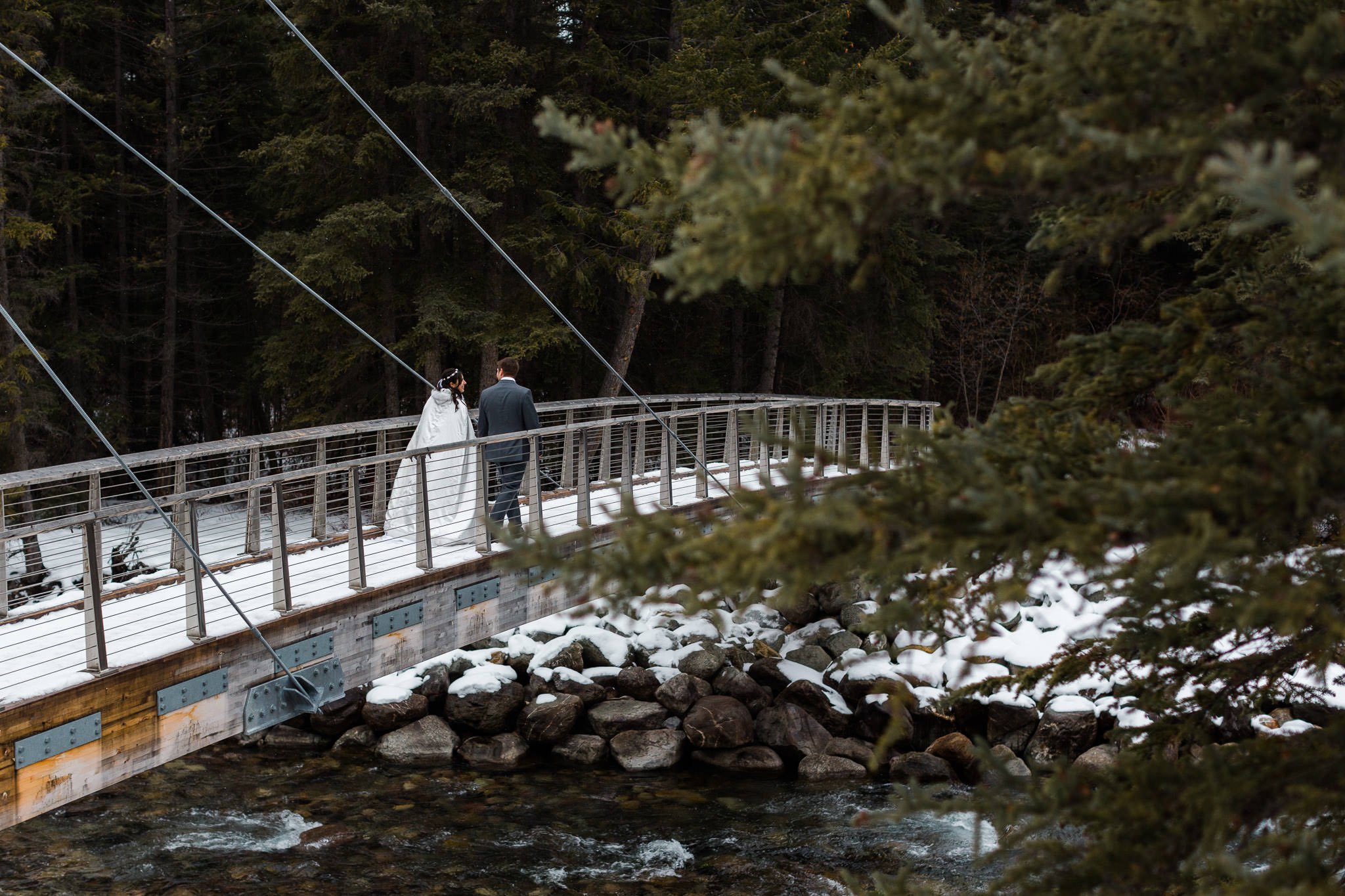 maligne-canyon-wedding-photography-011.jpg