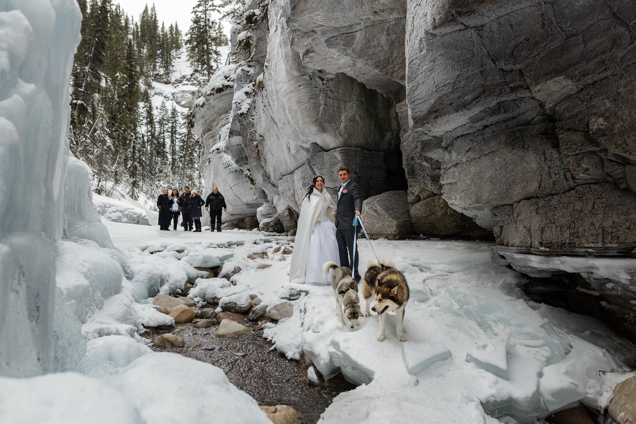 maligne-canyon-wedding-photography-017.jpg