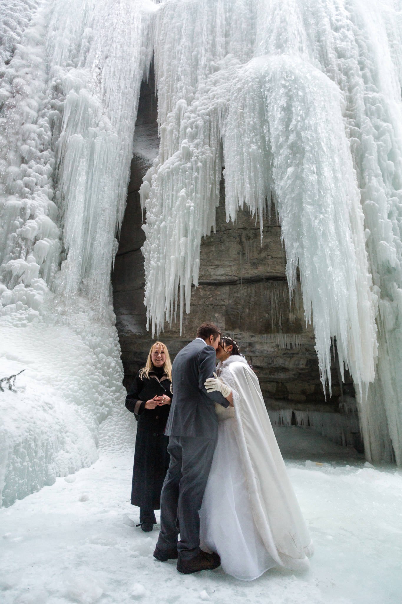 maligne-canyon-wedding-photography-024.jpg