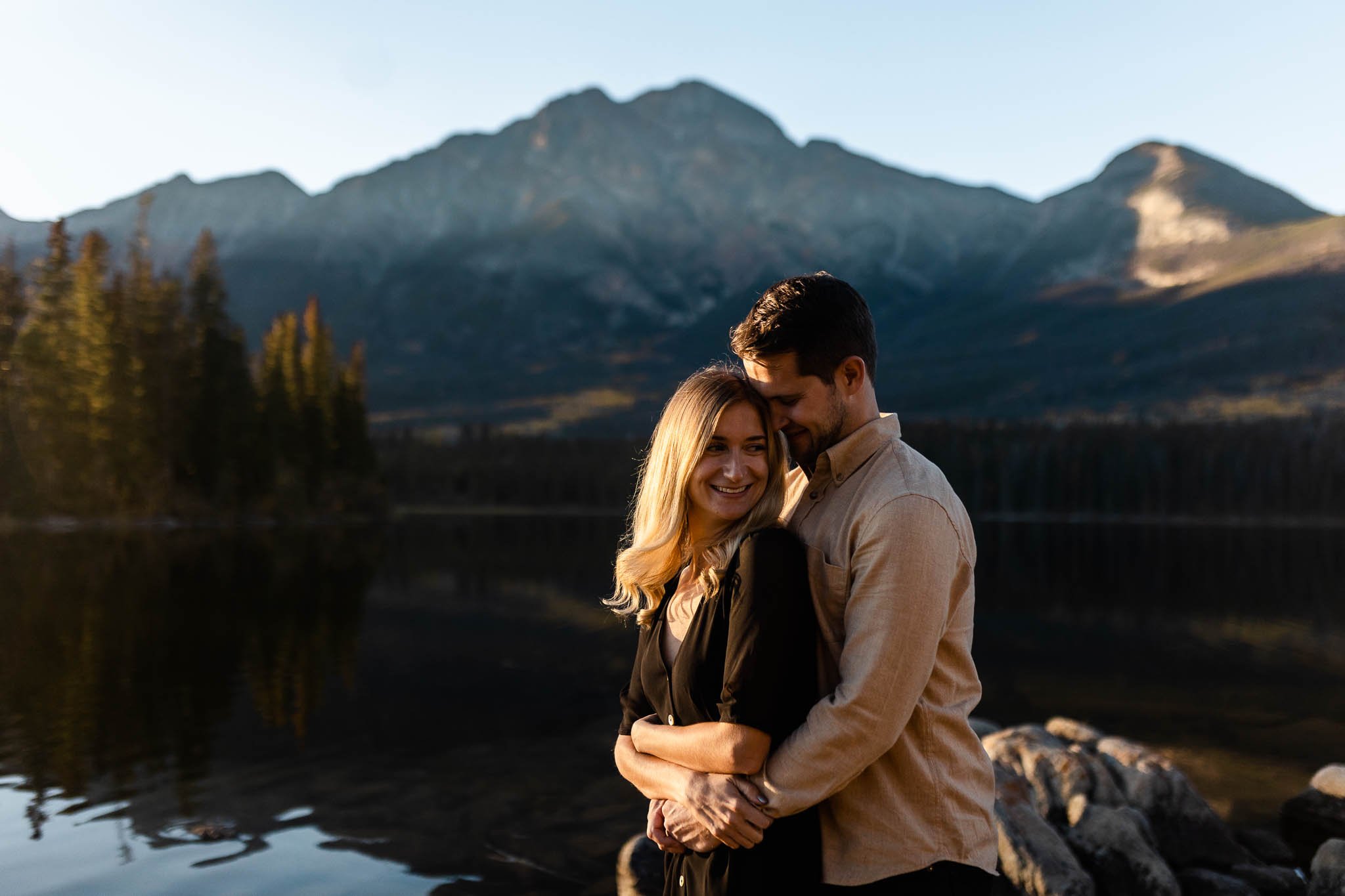 pyramid-island-engagement-photos-023.jpg