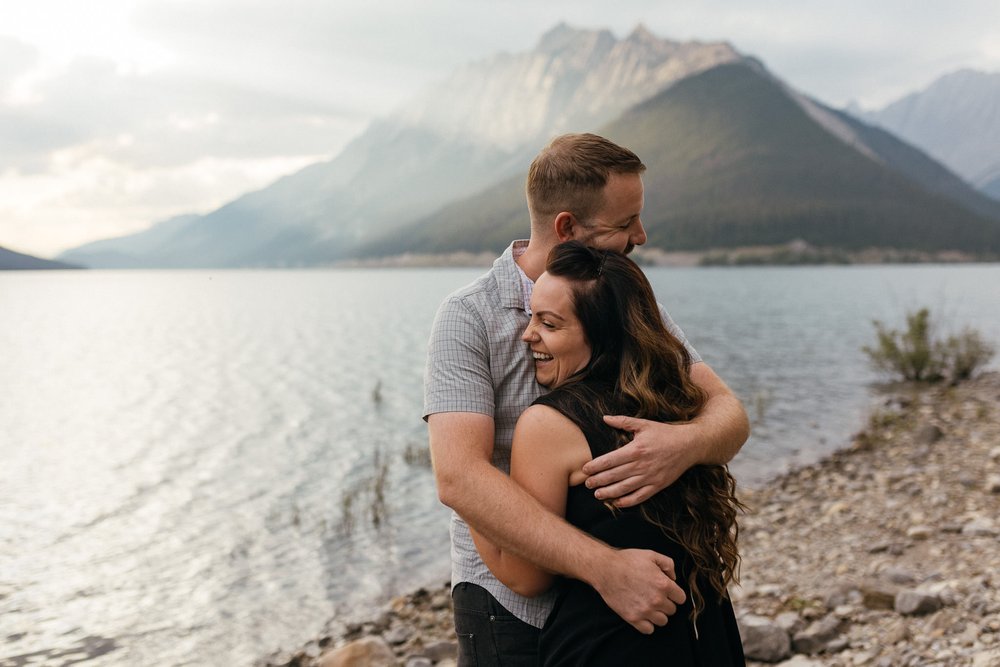 medicine-lake-engagement-photo-016.jpg