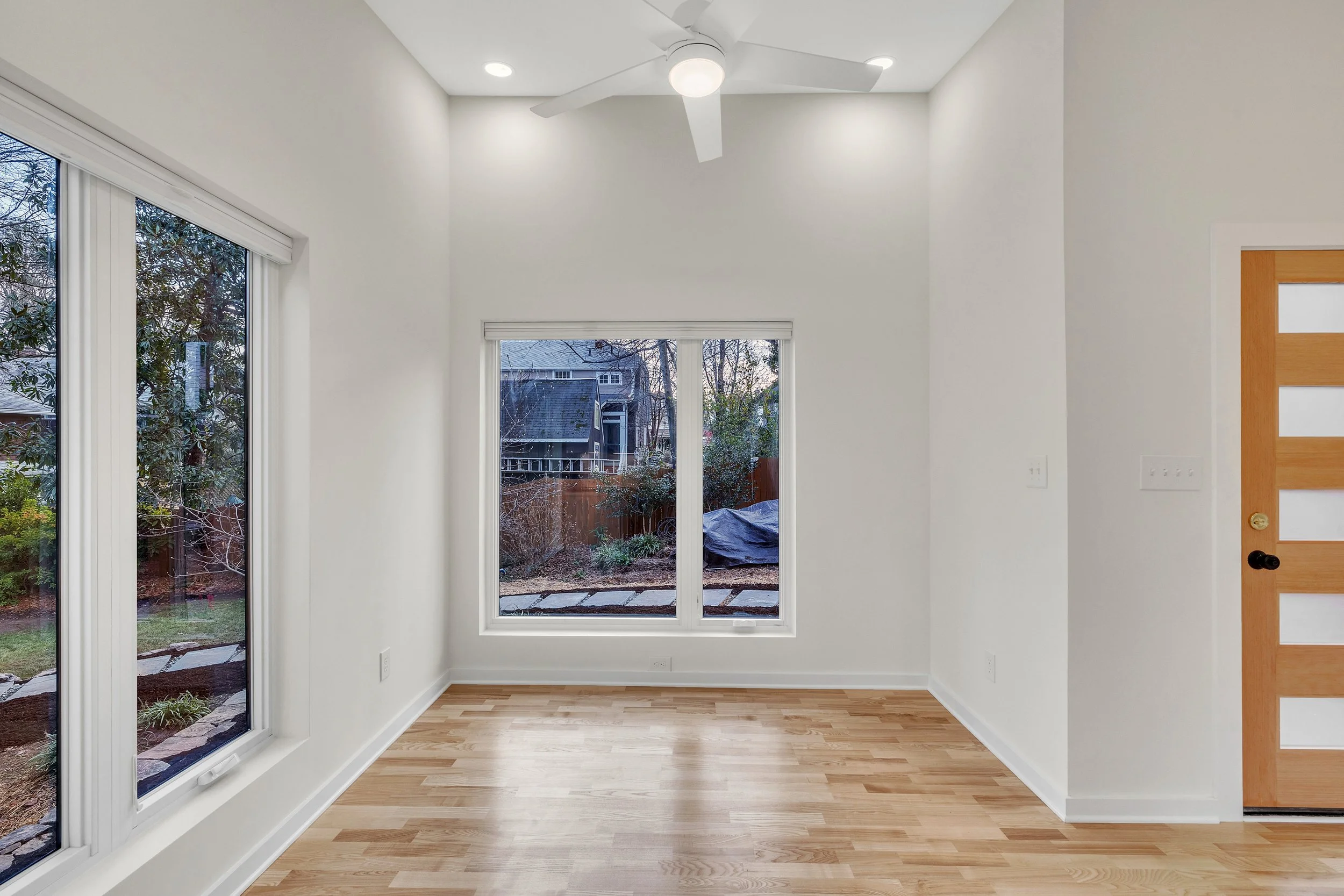 15-305 Forest Rd-15.jpg