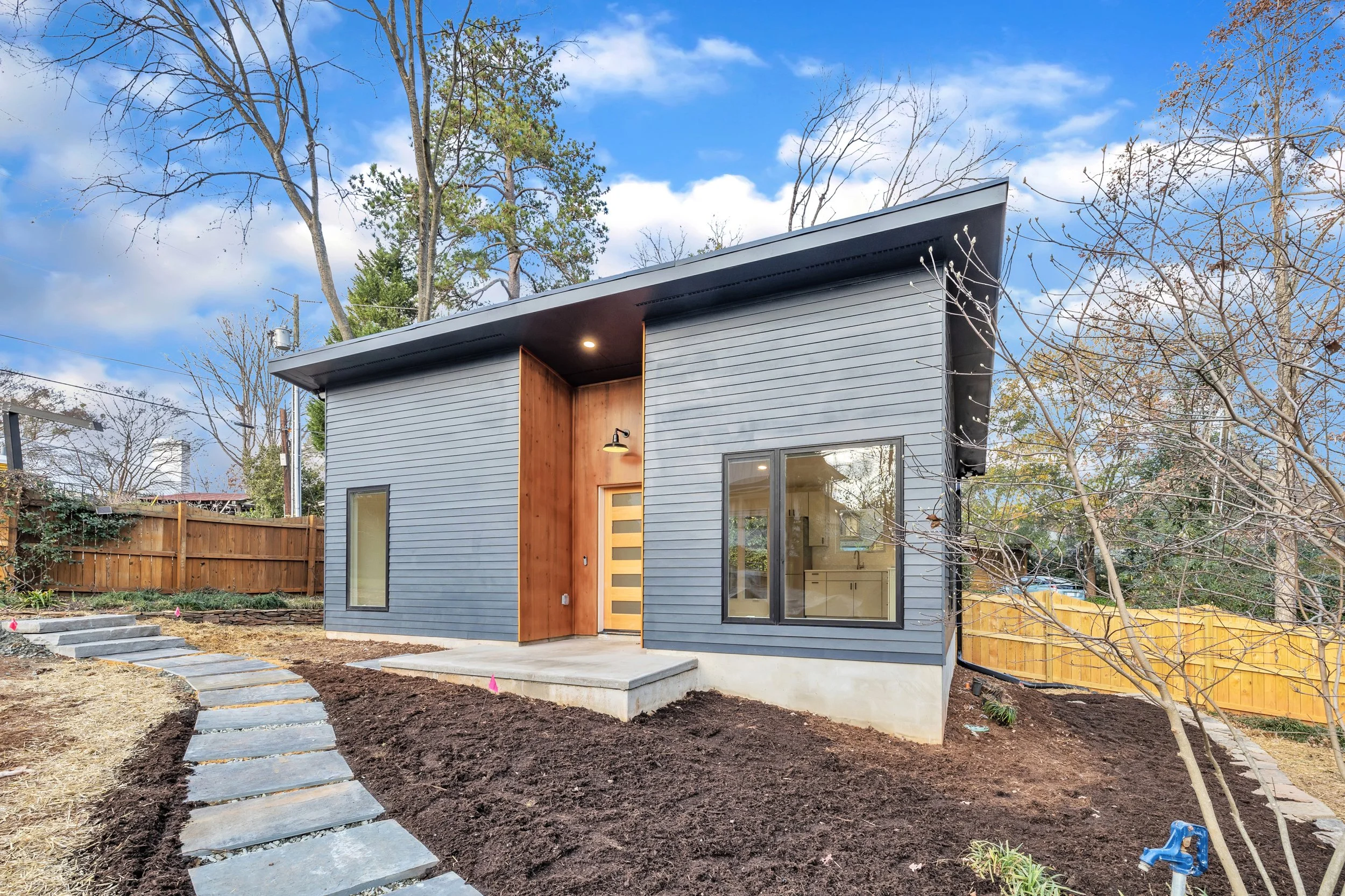 03-305 Forest Rd-3.jpg