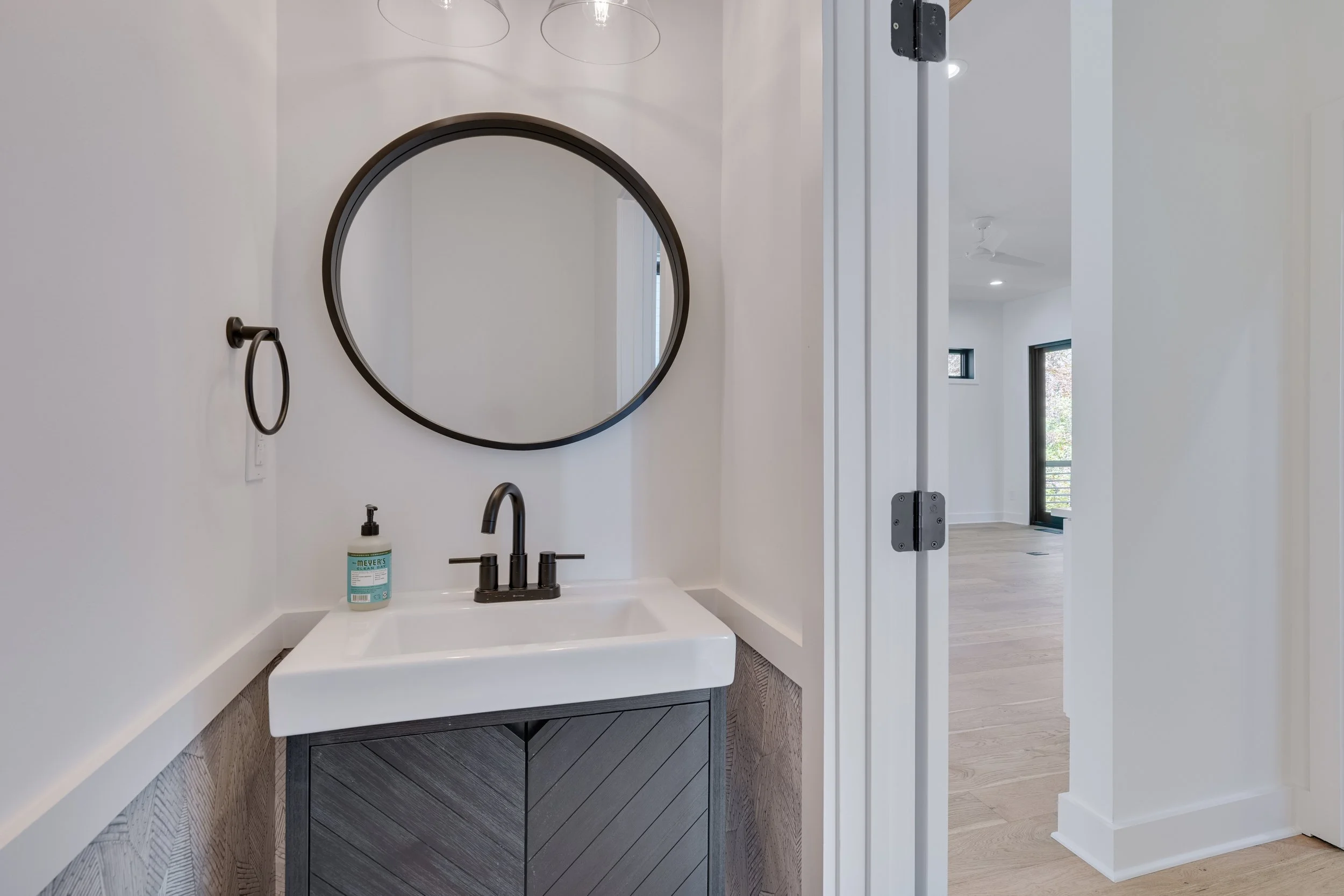 24-208 Dacian-24.jpg