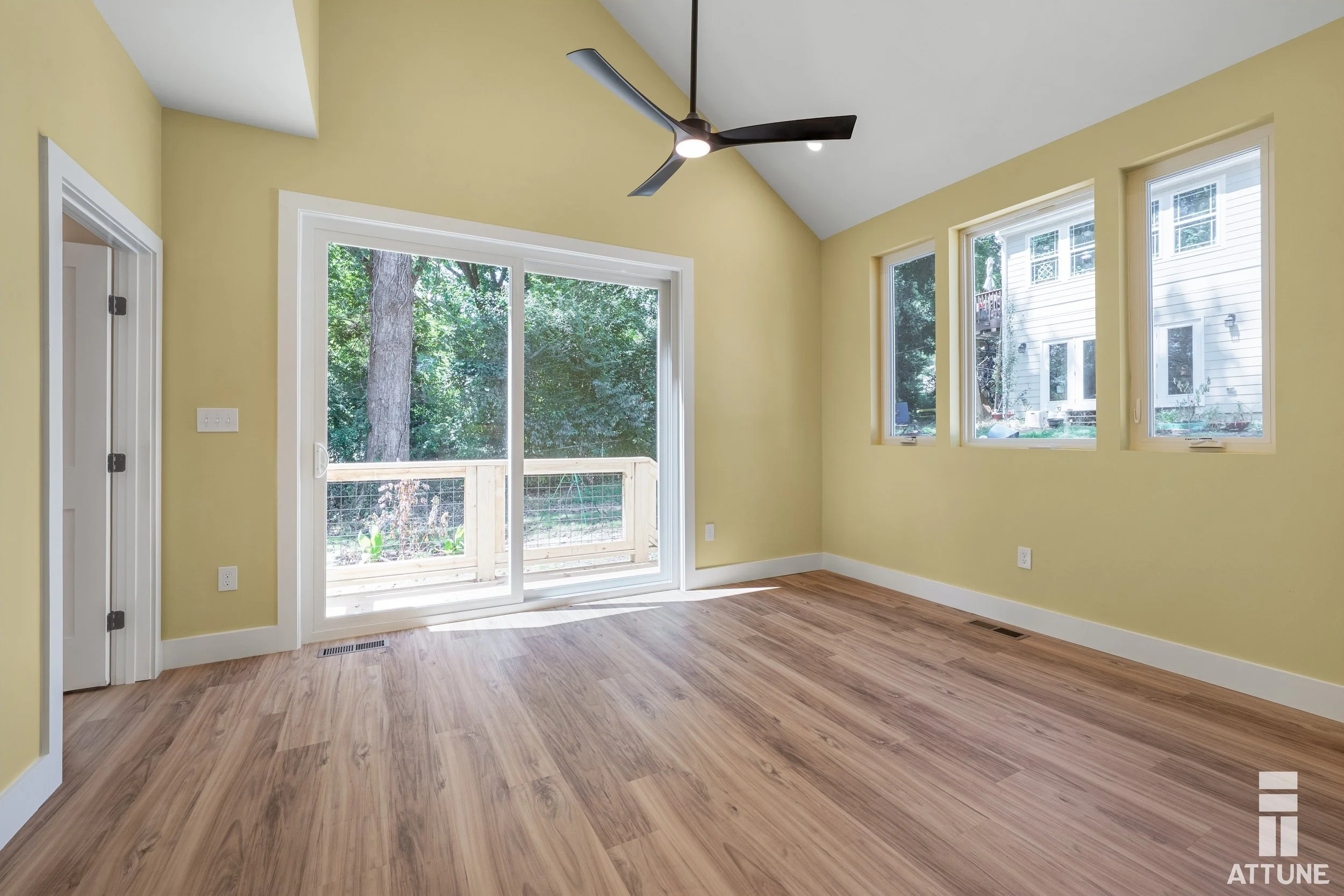 49-2318 Derby Attune-18.jpg