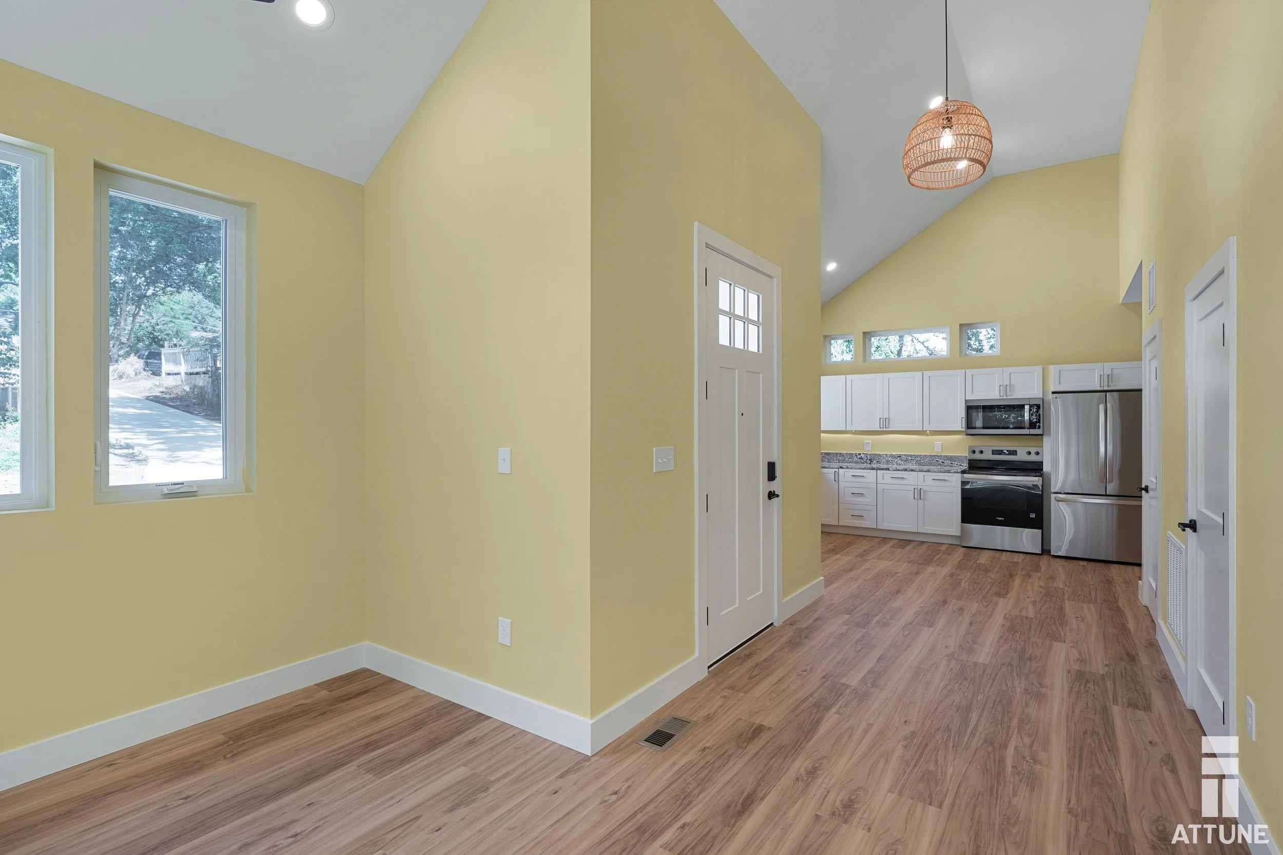 39-2318 Derby Attune-8.jpg