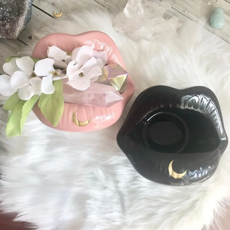 pinkblack lip.jpg