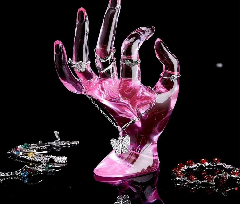 The Rosé Display Hand