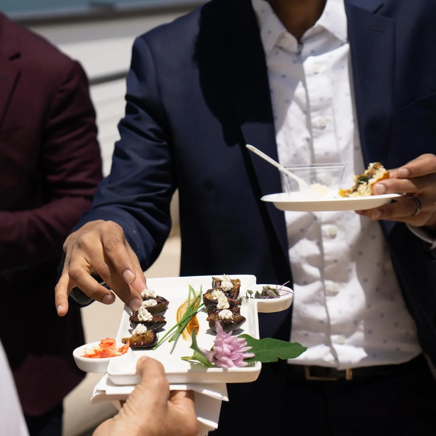 Corporate retreats are all about connection—and the details matter. From artfully plated bites to vibrant flavors, we make every moment (and every mouthful) unforgettable.
#experientglobalevents #corporatetravel #corporateretreat #meetings