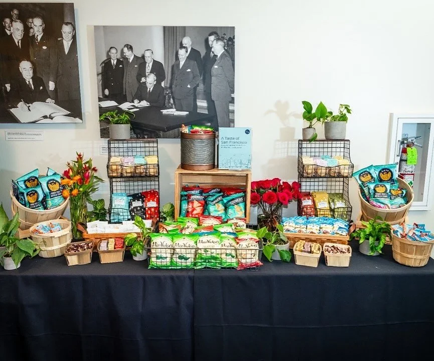 All-day fuel, all in one place ✨🍳🥨🥗🍪🥂
In addition to chef-prepared lunch drop-offs, we can set up custom snack stations to keep your team powered from breakfast through happy hour — and everything in between.
⠀⠀⠀⠀⠀⠀⠀⠀⠀
#CorporateCatering #