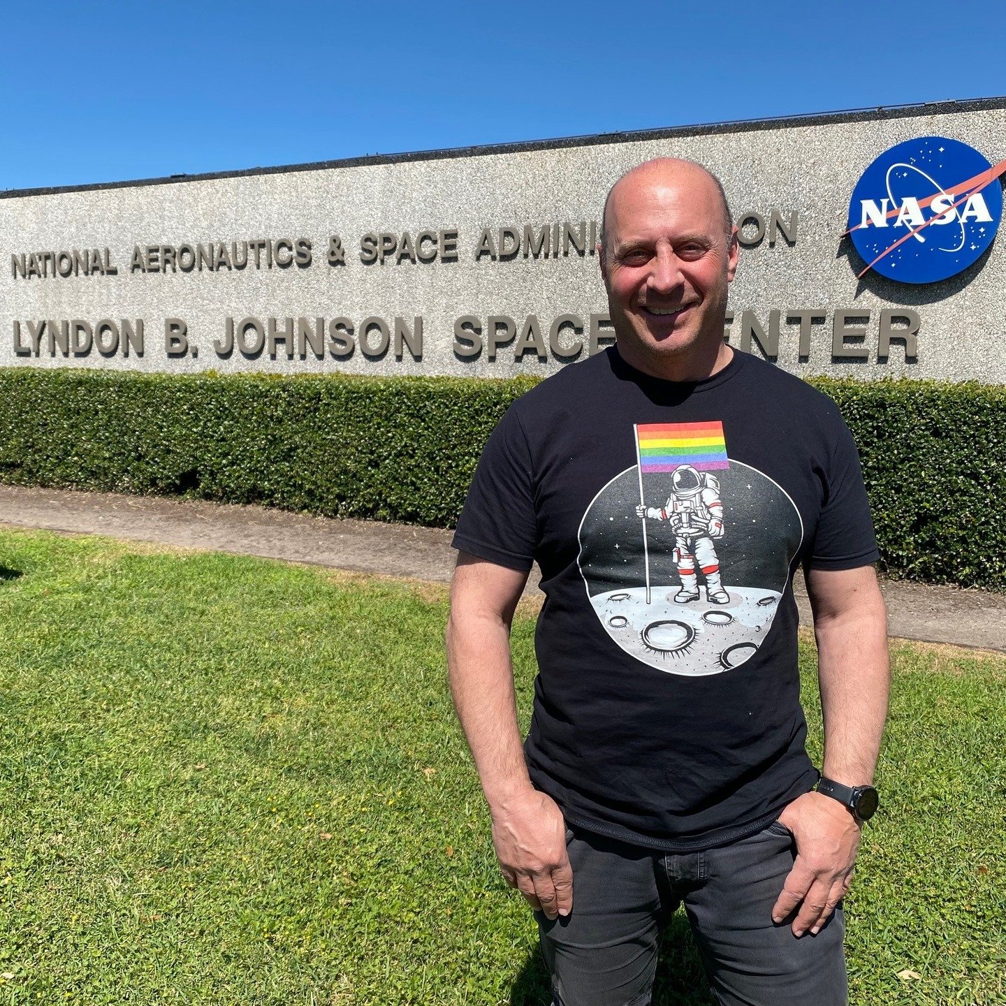 Happy Pride Month! 🌈

We hold these truths to be self-evident, that all Earthlings are created equal. 

#lgbtq #lgbtqia #pridemonth #pride #nasa @nasa @nasaastronauts @nasajohnson #equality
