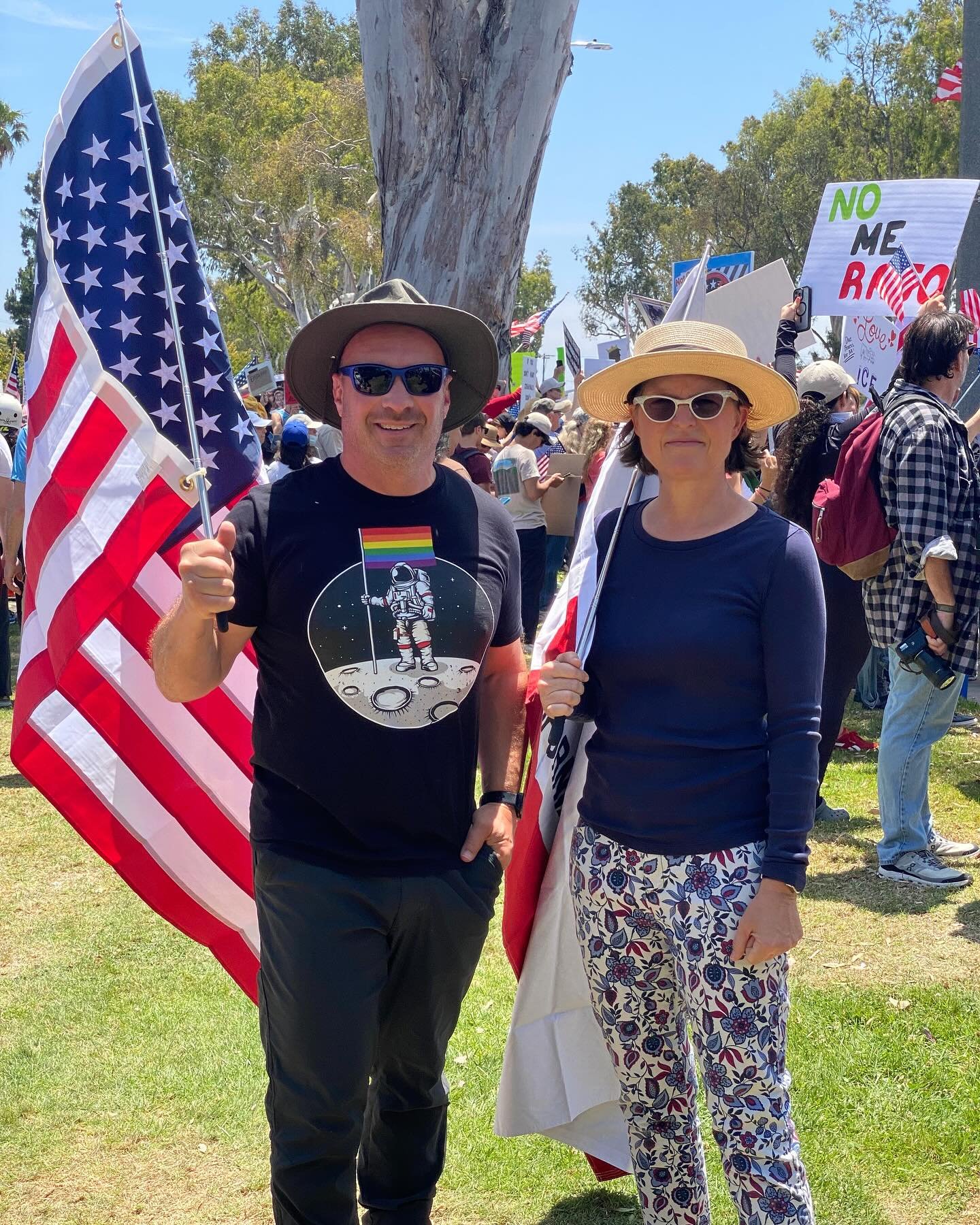 The South Bay showed up bigly at today&rsquo;s #nokings protest in @cityoftorranceca The drive-through protesters with their signs and flags were so LA. 😀