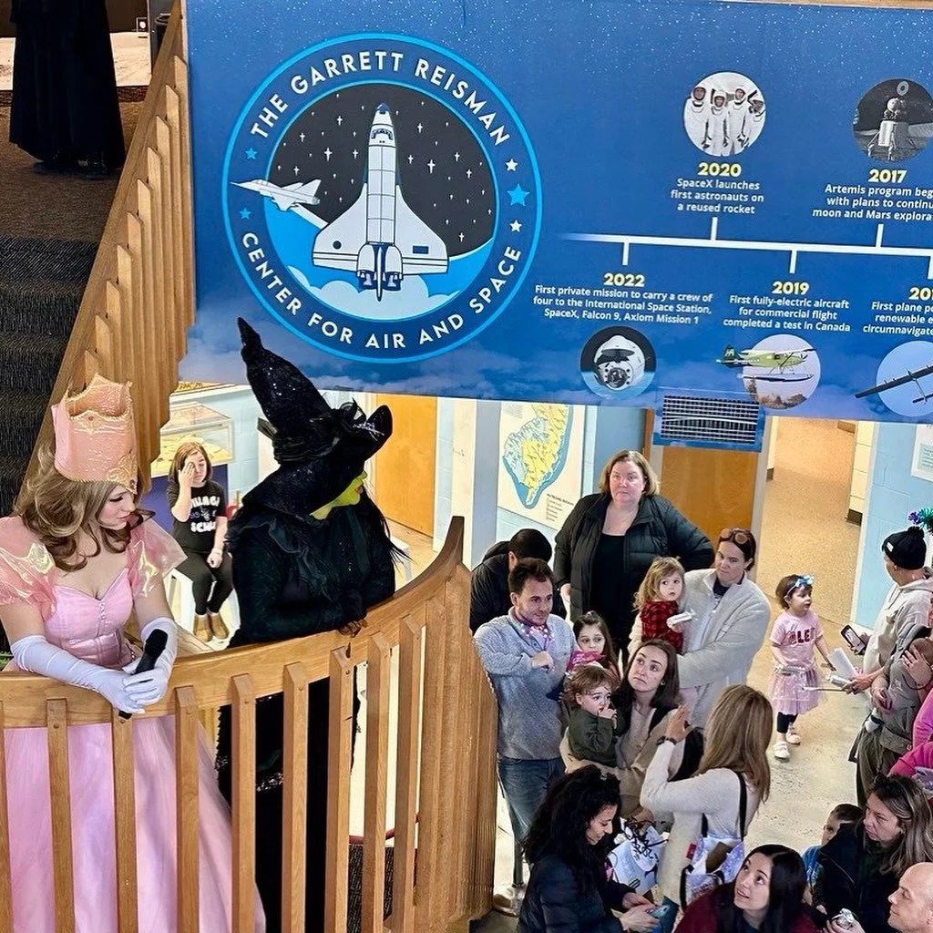 I, for one, am thrilled to see Glinda and Elphaba defying gravity in my center for air and space. #wicked #defygravity @themonmouthmuseum