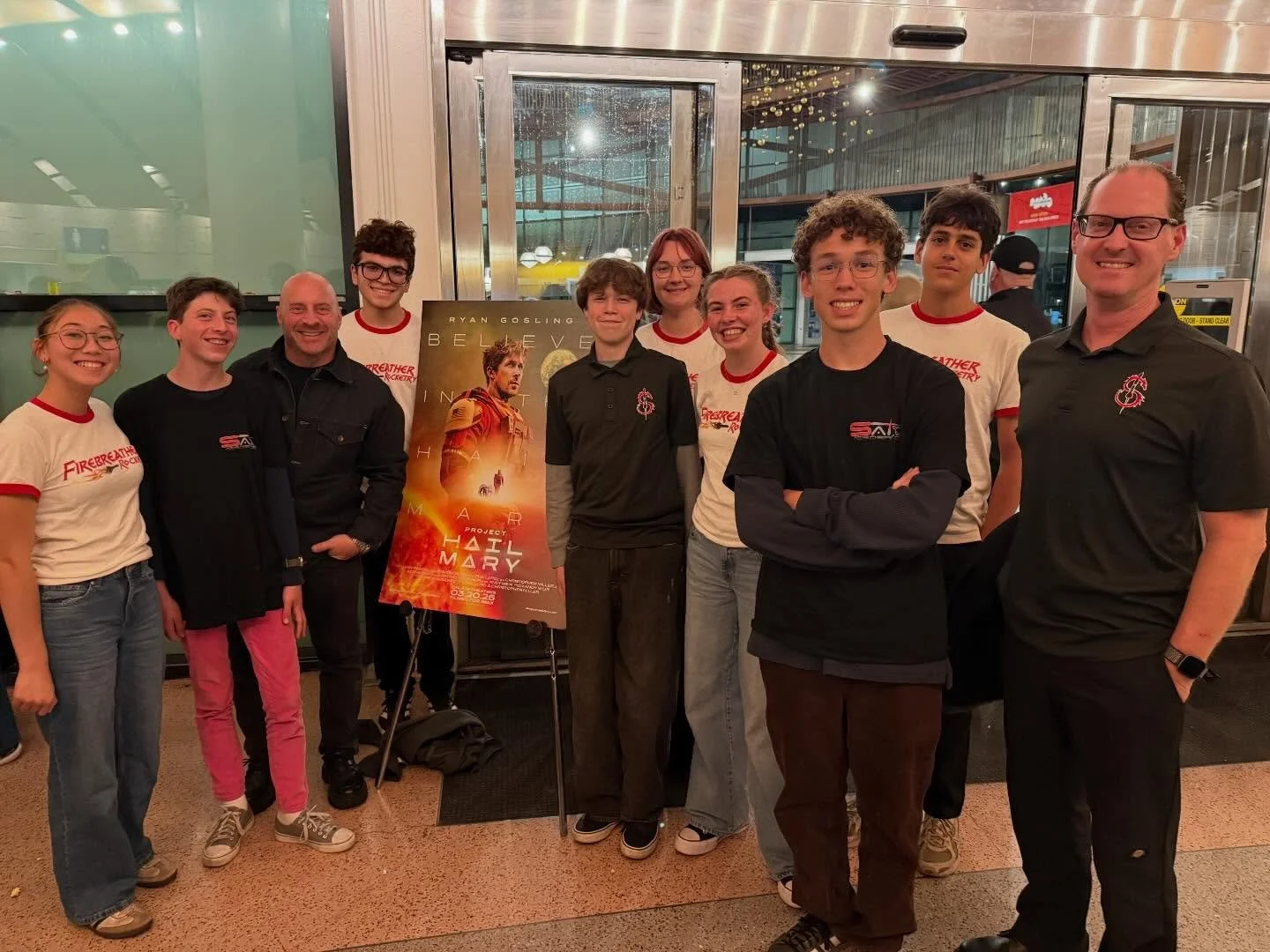 Got to see @projecthailmary for the second time the other night - this time at the @californiasciencecenter with the sato_rocketry team from @sato_academy - and it was just as much fun as the first time! @amazonmgmstudios @andyweirofficial