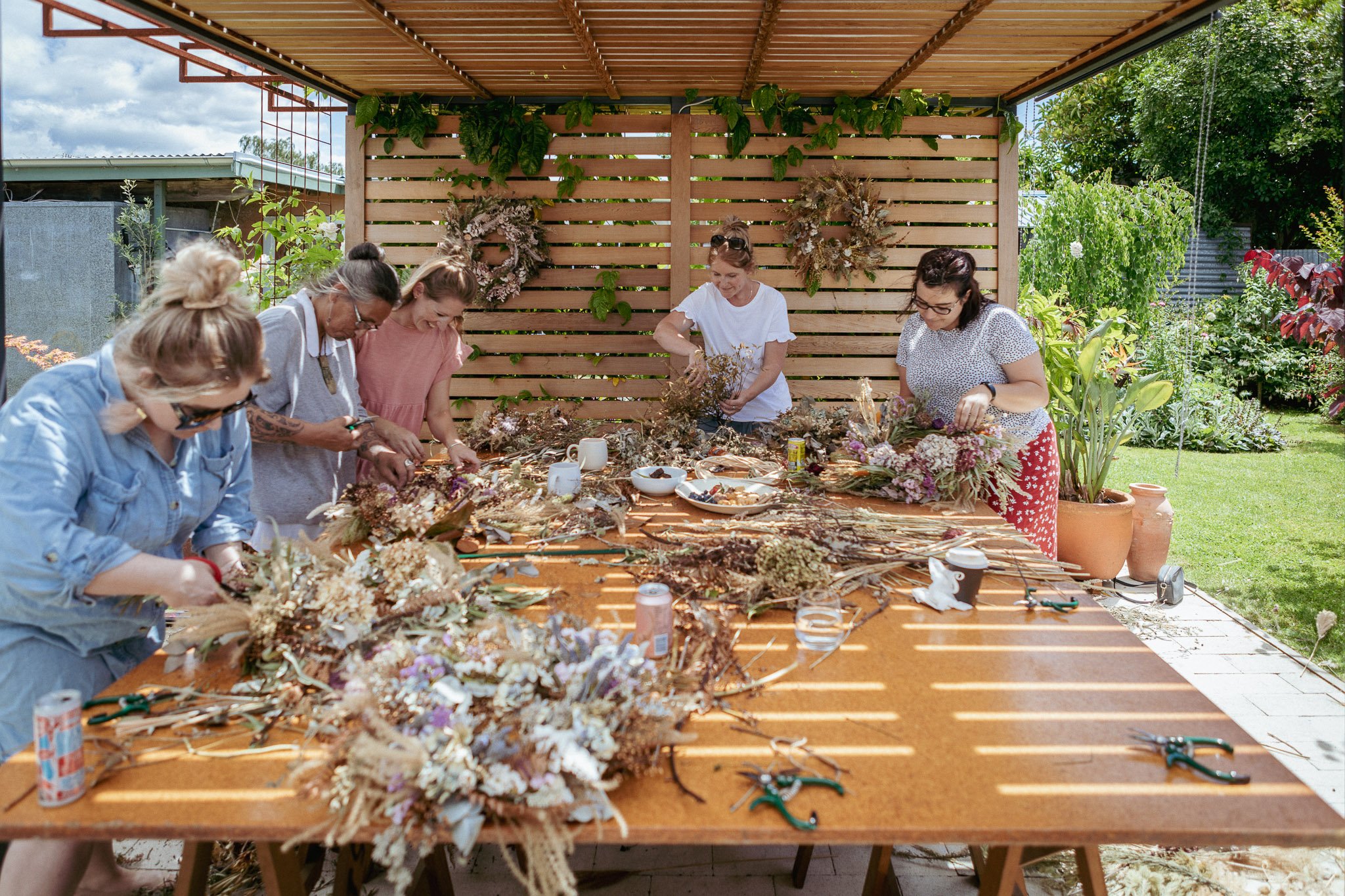 Wreathworkshop.nov.2022-7.jpg