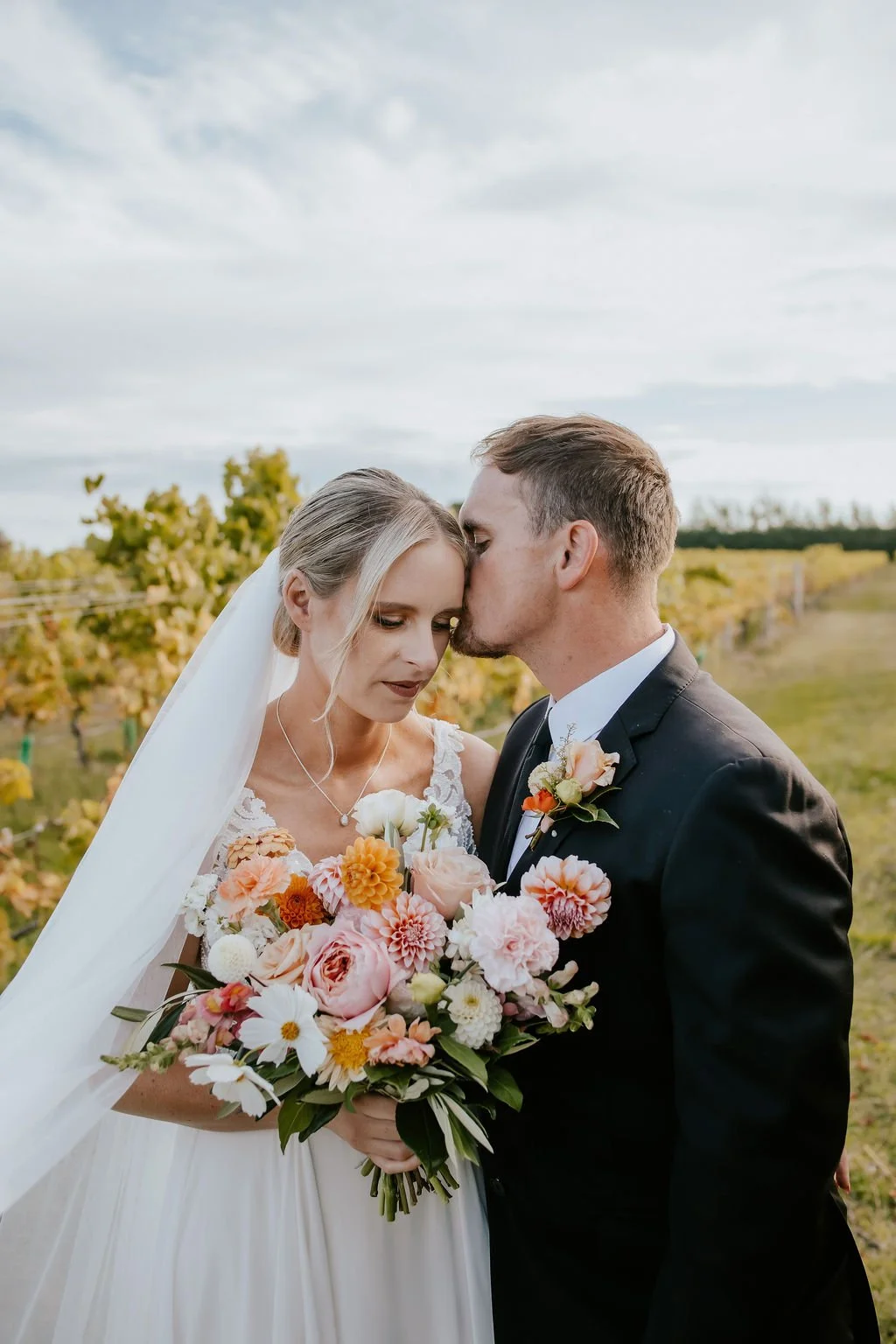 Bridal48Bridal48.jpg