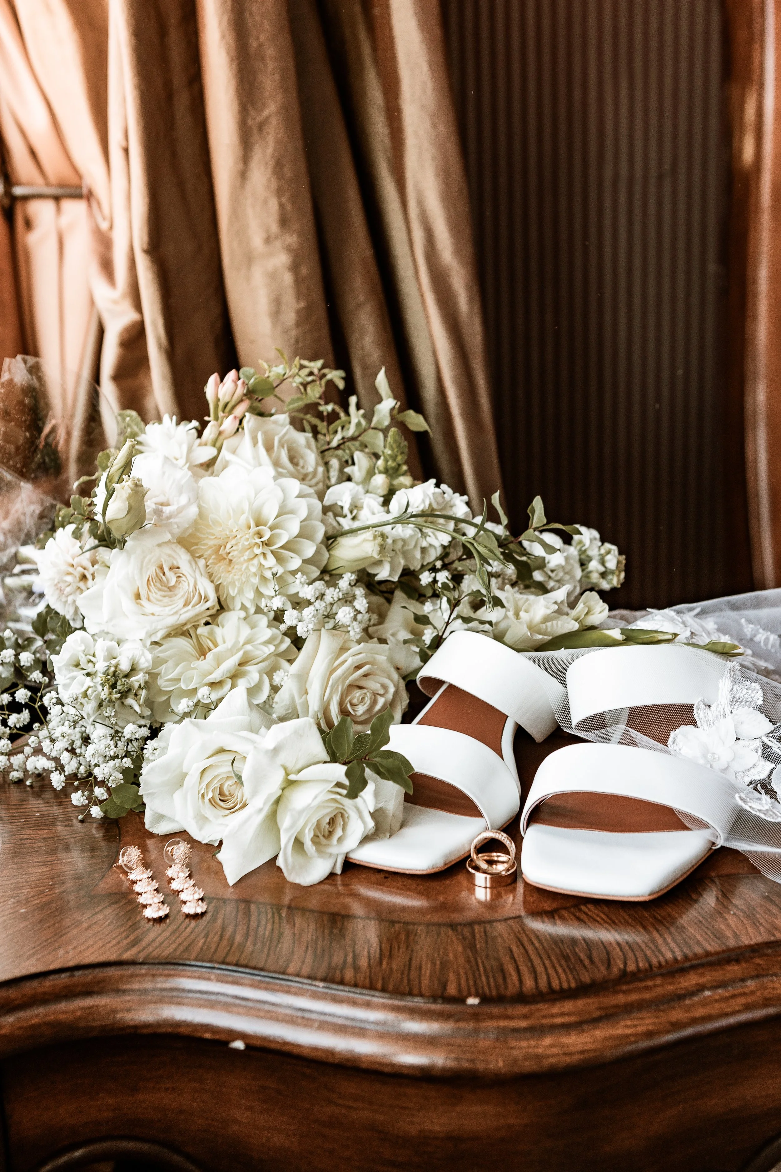 LISA FISHER PHOTOGRAPHY - JONTY & SHANNON WEDDING THE OLD CHURCH-21.JPG