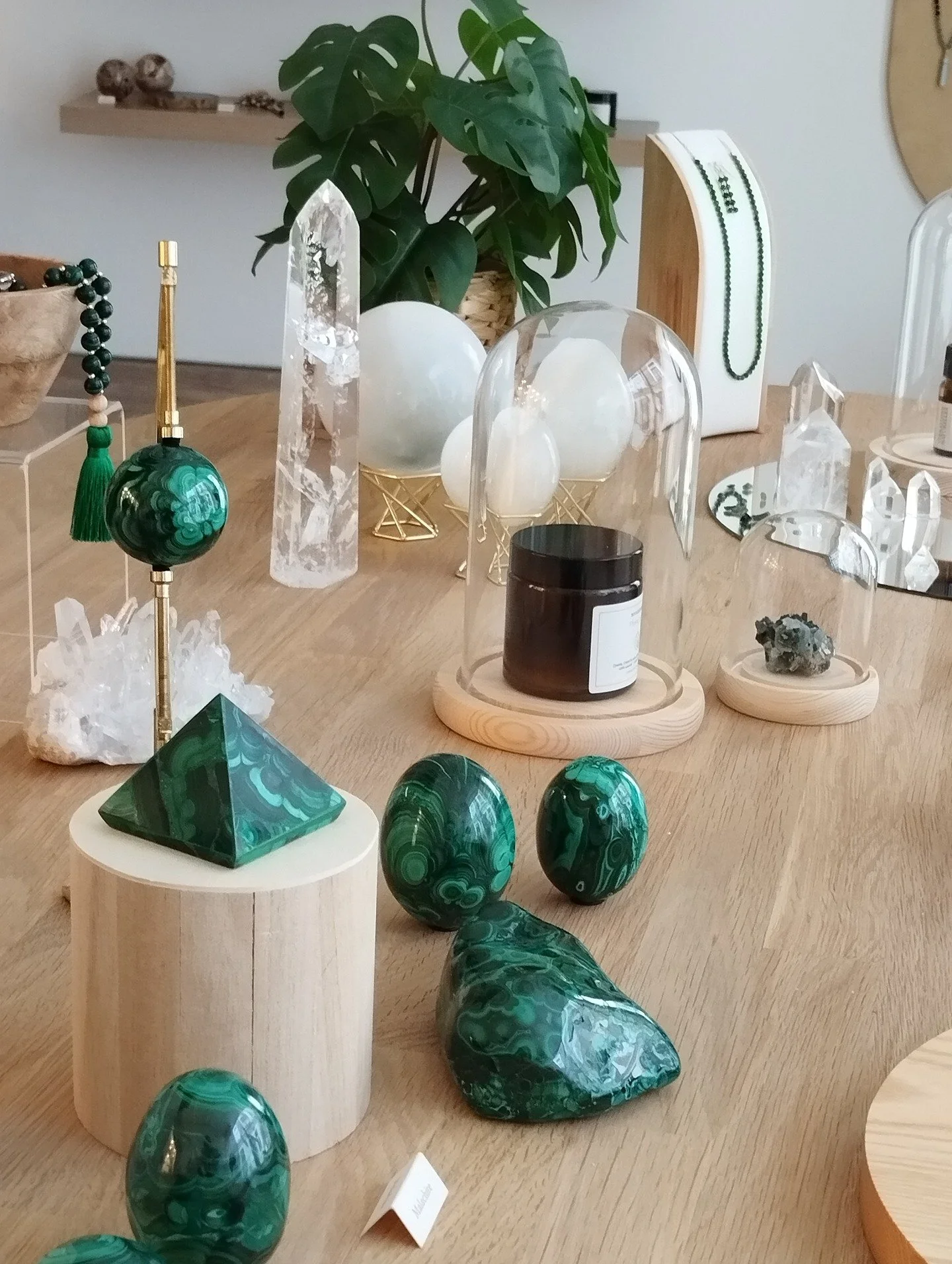 C'EST NOTRE DERNIER BLACK FRIDAY
Il reste 72h pour profiter de nos derni&egrave;res offres BLACK FRIDAY 🎁🎁

Jusqu'&agrave; -50% sur nos cristaux, bijoux et cr&eacute;ations jusqu'au 30 novembre minuit...

C'est le moment d'en profiter !! Vibrations