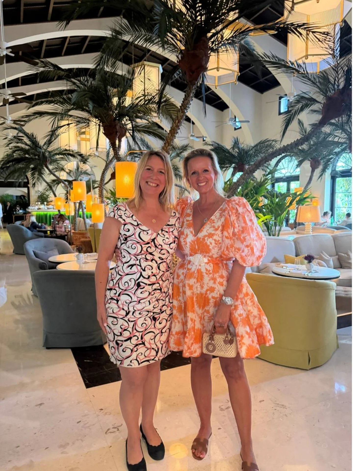 So blessed to be part of such a wonderful tribe ! ❤️
Thank you Marta @martahobbs for creating these opportunities for us...magical souls in a magical place ✨