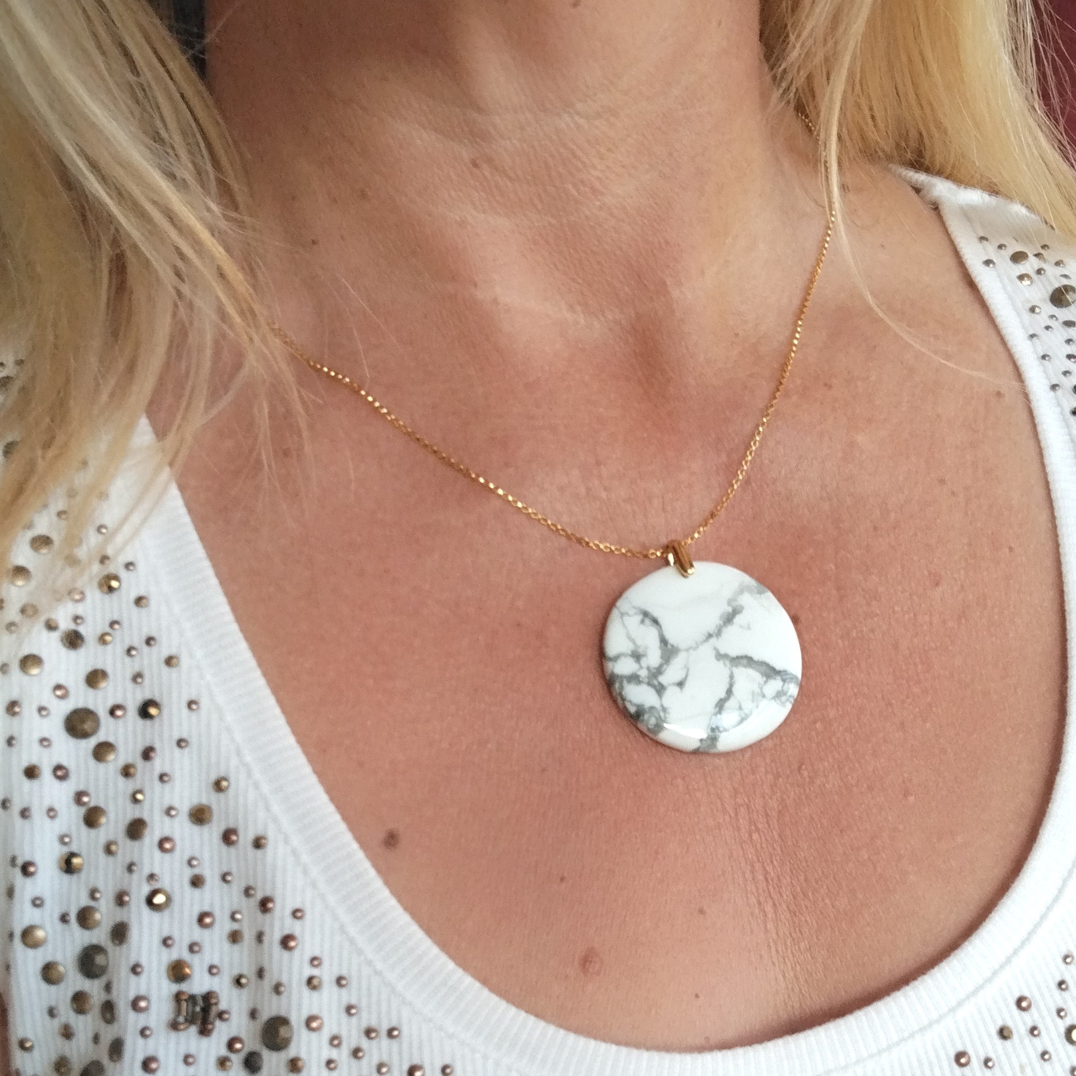 howlite+01c.jpg