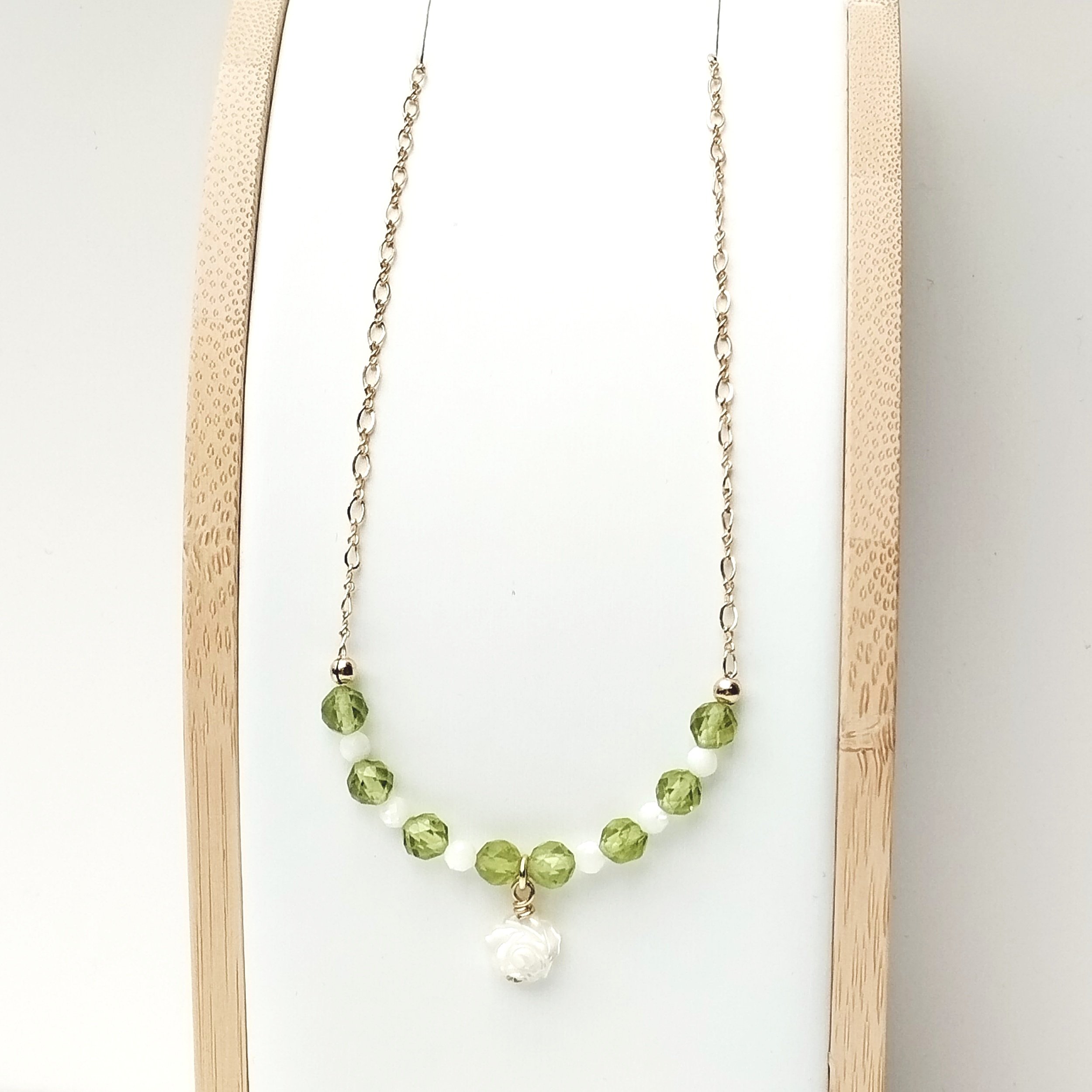 nacre+et+peridot+01c.jpg
