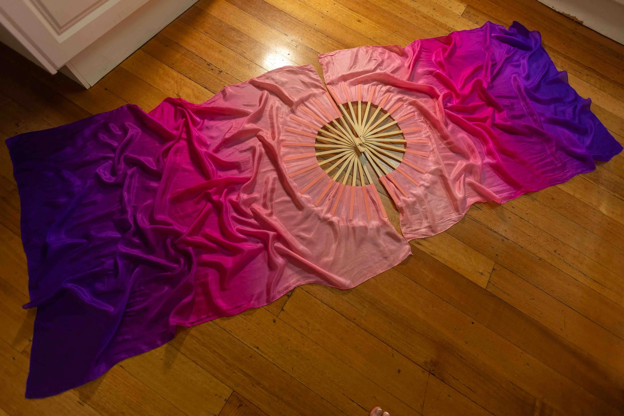 52 inch - Peach Sunset - Regular size Silk Fans