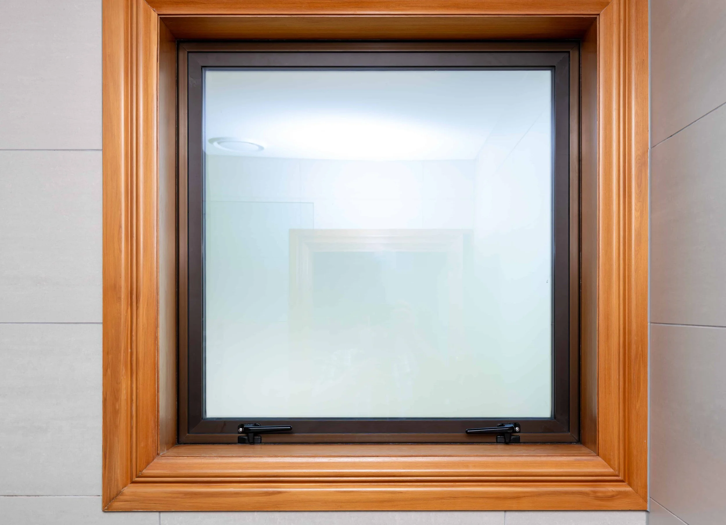 Internal view of a frosted double glazed unit installed by Eversure. reFIT Ali service