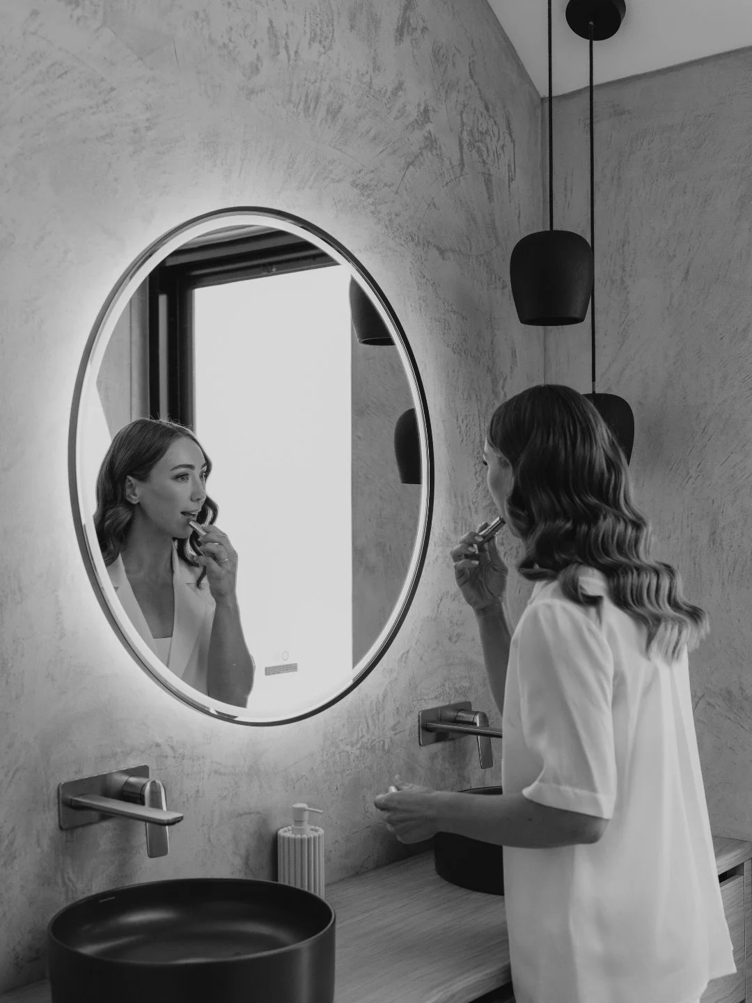 Before her big day unfolds. 
A moment that belongs only to Lauren 🤍