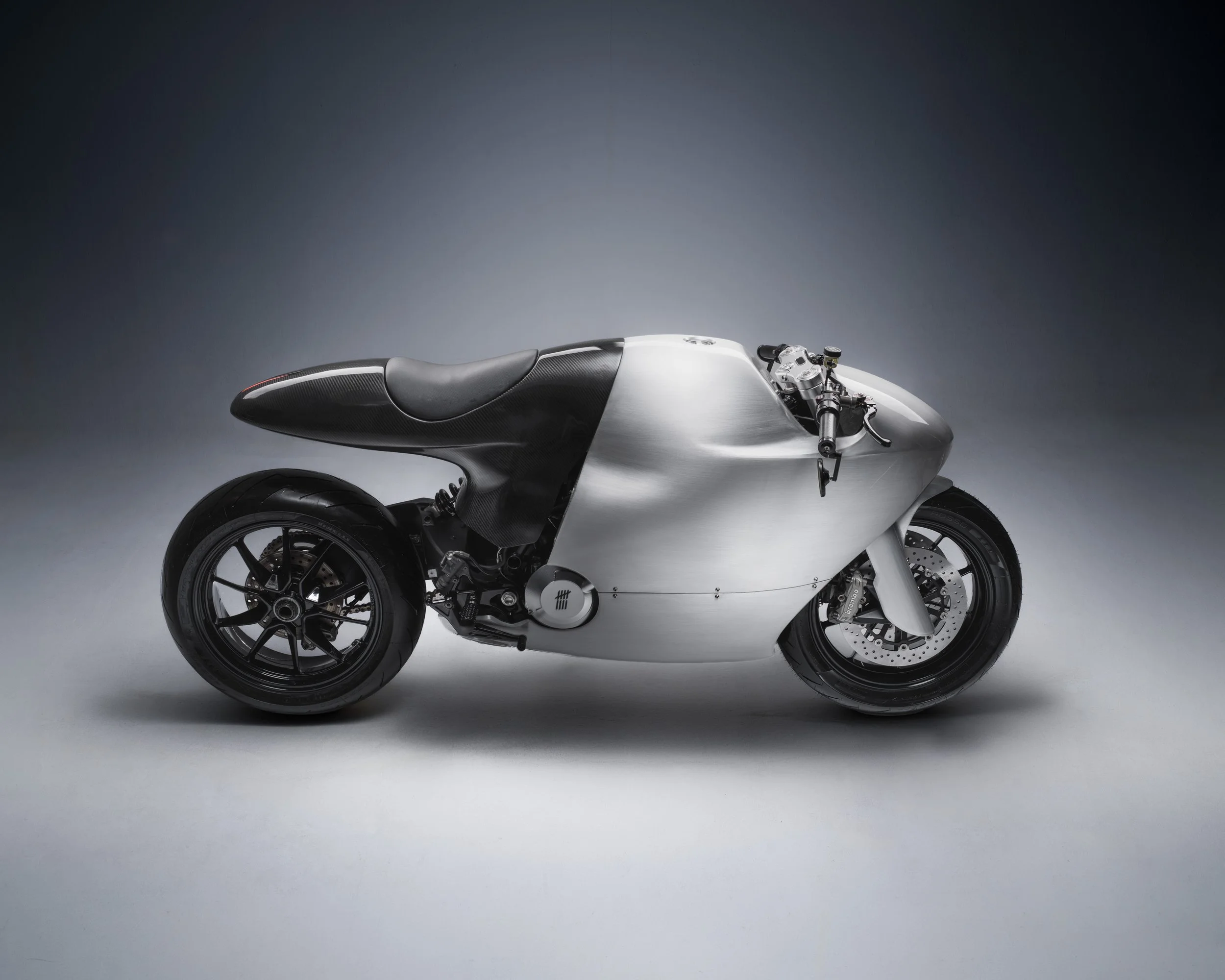 2_B9_DUCATI_821.jpg