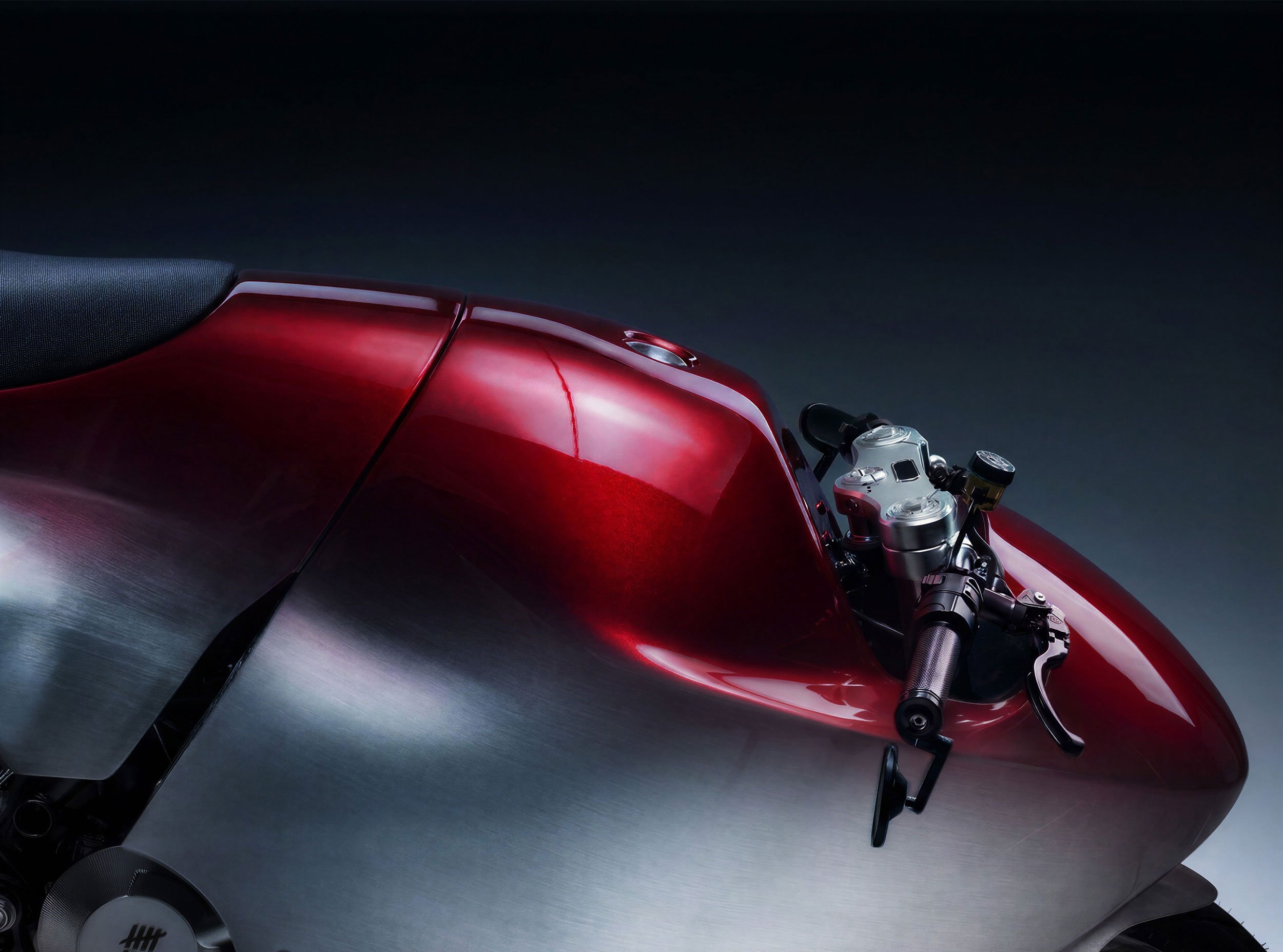 RED_800_BLUE_PROFILE_CU.jpg