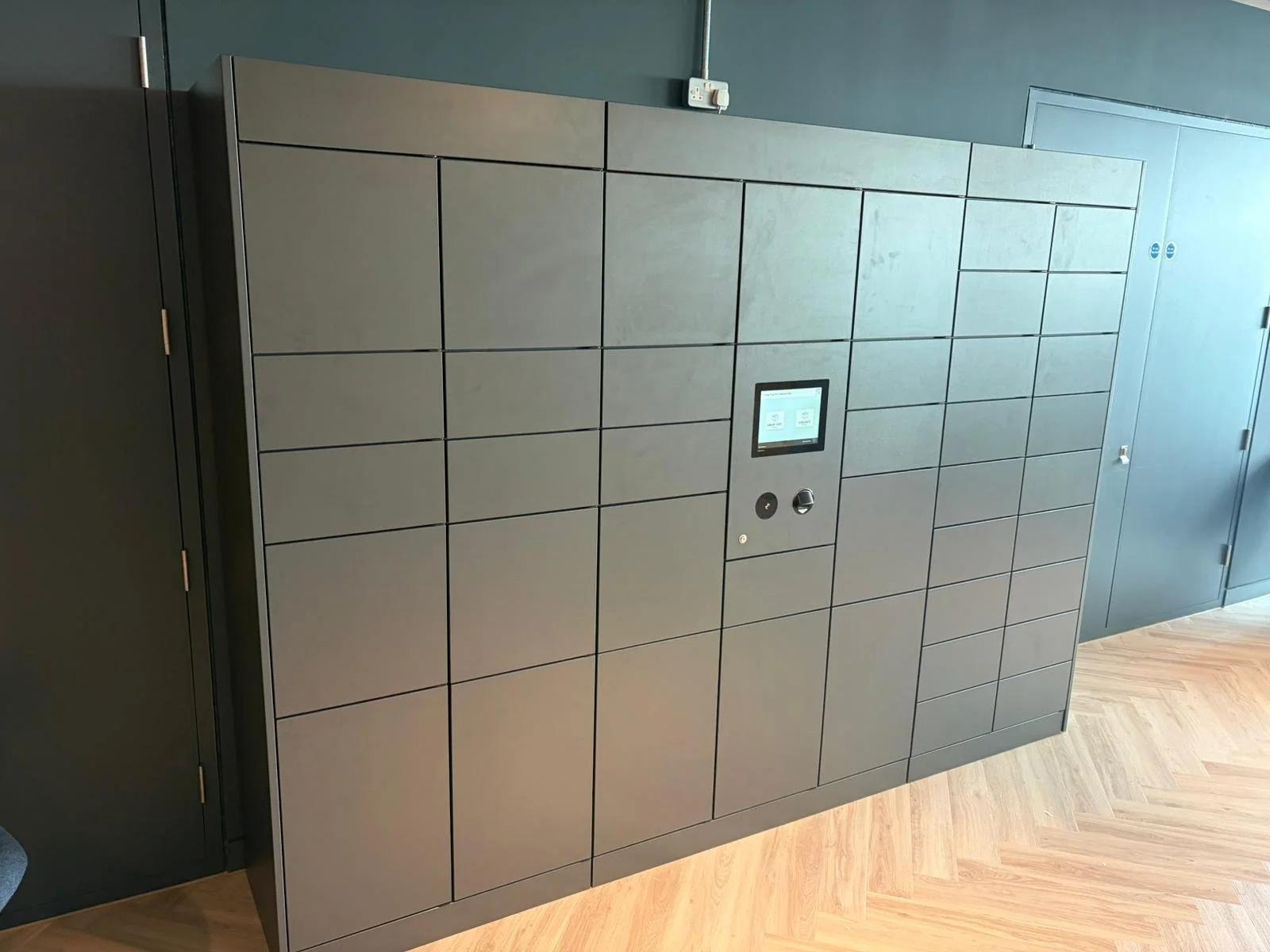 Smart Locker Installation for a Global Financial Institution in DUBLIN