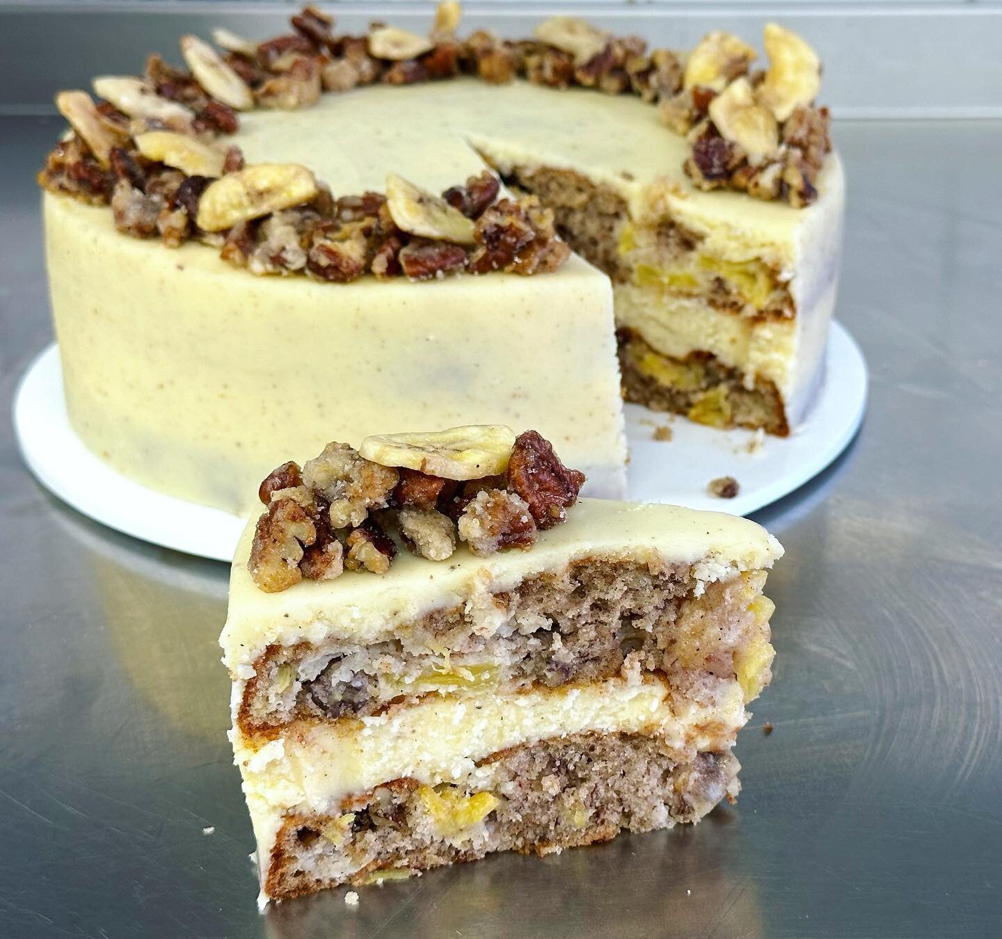 Hummingbird Cake @cafebararighi 

If you have never tried this cake before let me describe what it&rsquo;s like. 

This has the moist rustic texture of a carrot cake but is filled with banana, pineapple and Pecan nuts with a subtle spicy nutmeg flavo