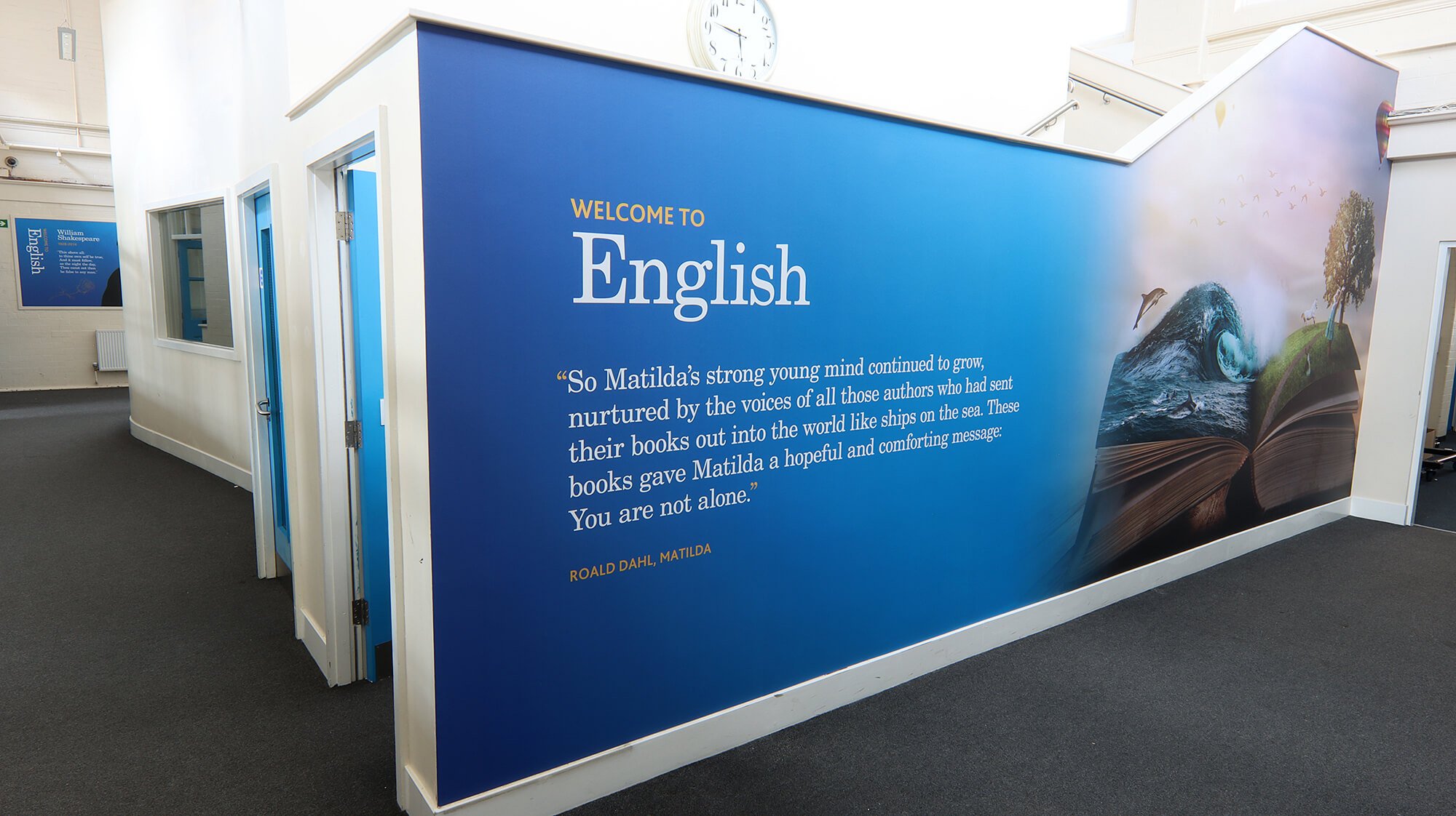 Large English wallpaper display - Ark Boulton Academy