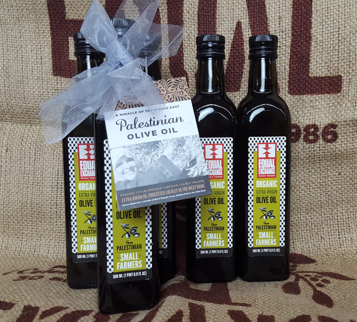 olive-oil-bottles-with-bow.jpg