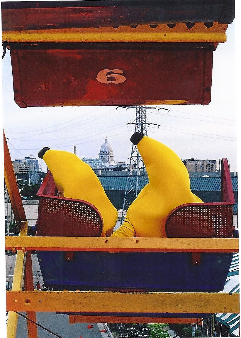 Banana_Ferris_WheelLuke.jpg