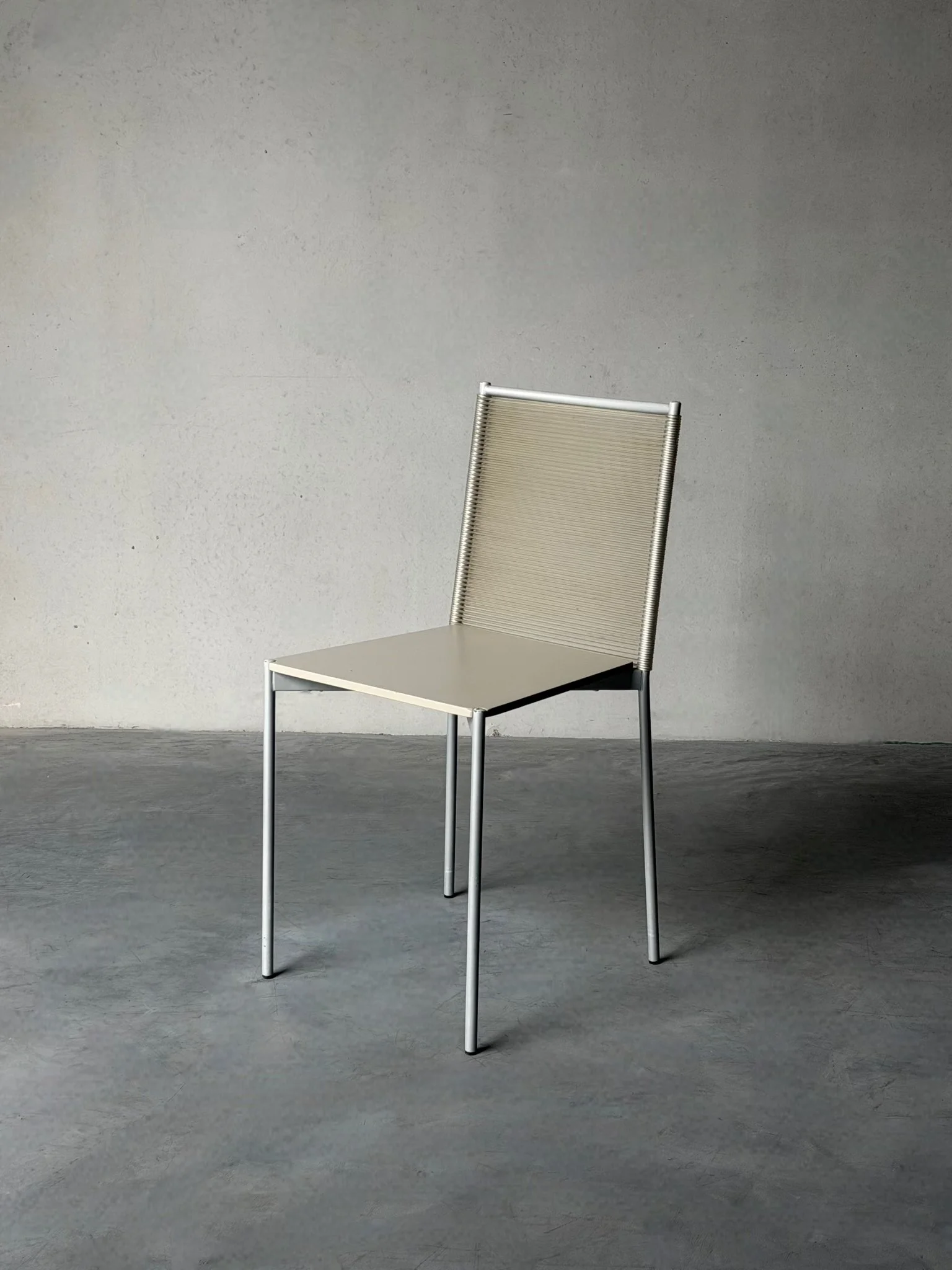 BELOTTI CHAIR