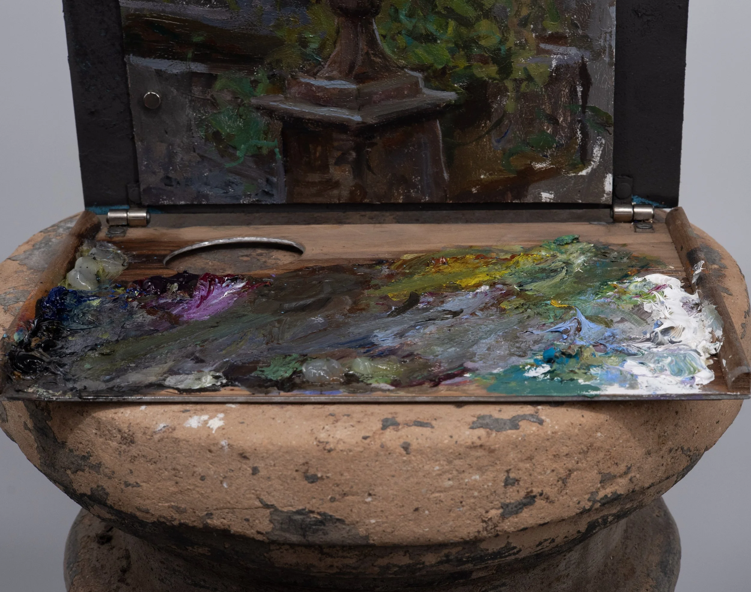 Urn in garden palette.jpg