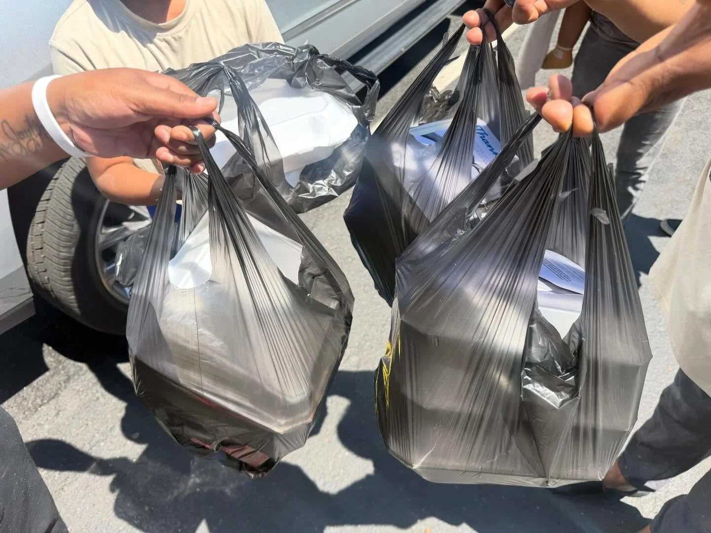 Happy Saturday! A great day to feed our precious families. 

Thank you Woodard Family for purchasing these meals from the Gateway Church fundraiser! It truly takes a village! 

Volunteer and donate to make sure families in our community are fed, supp